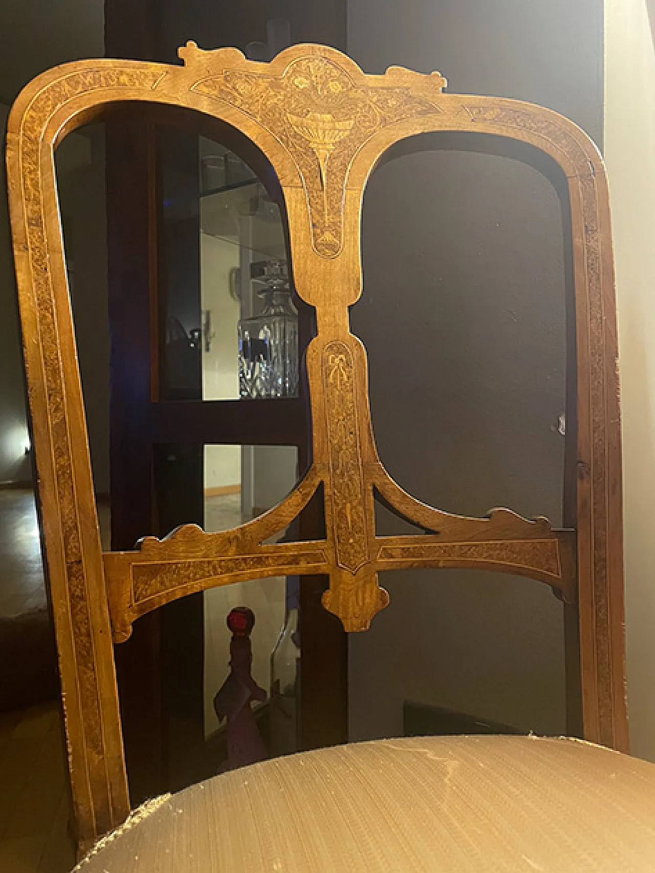 6 Art Nouveau chiars in solid wood, 20th century 3