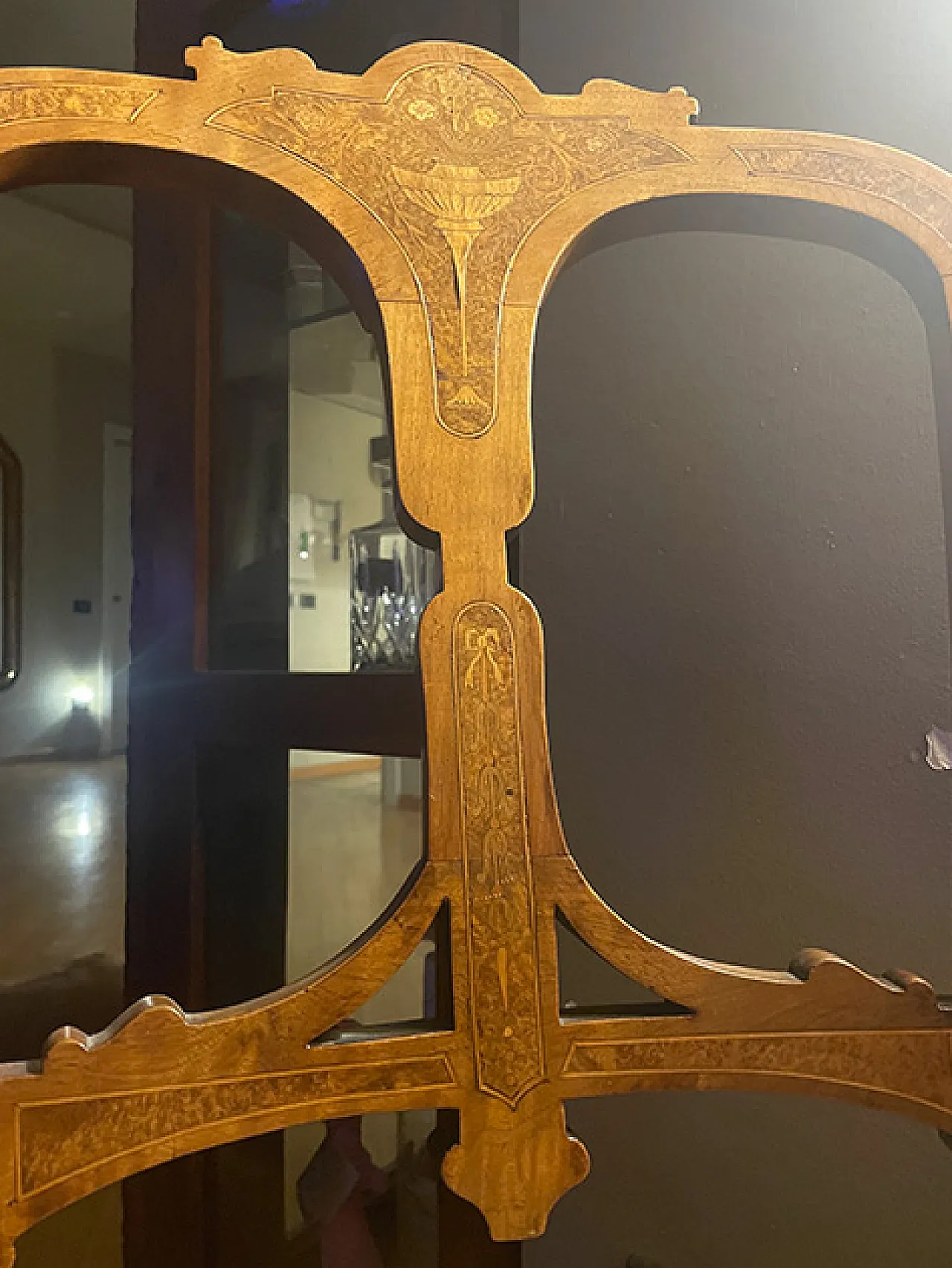 6 Art Nouveau chiars in solid wood, 20th century 6