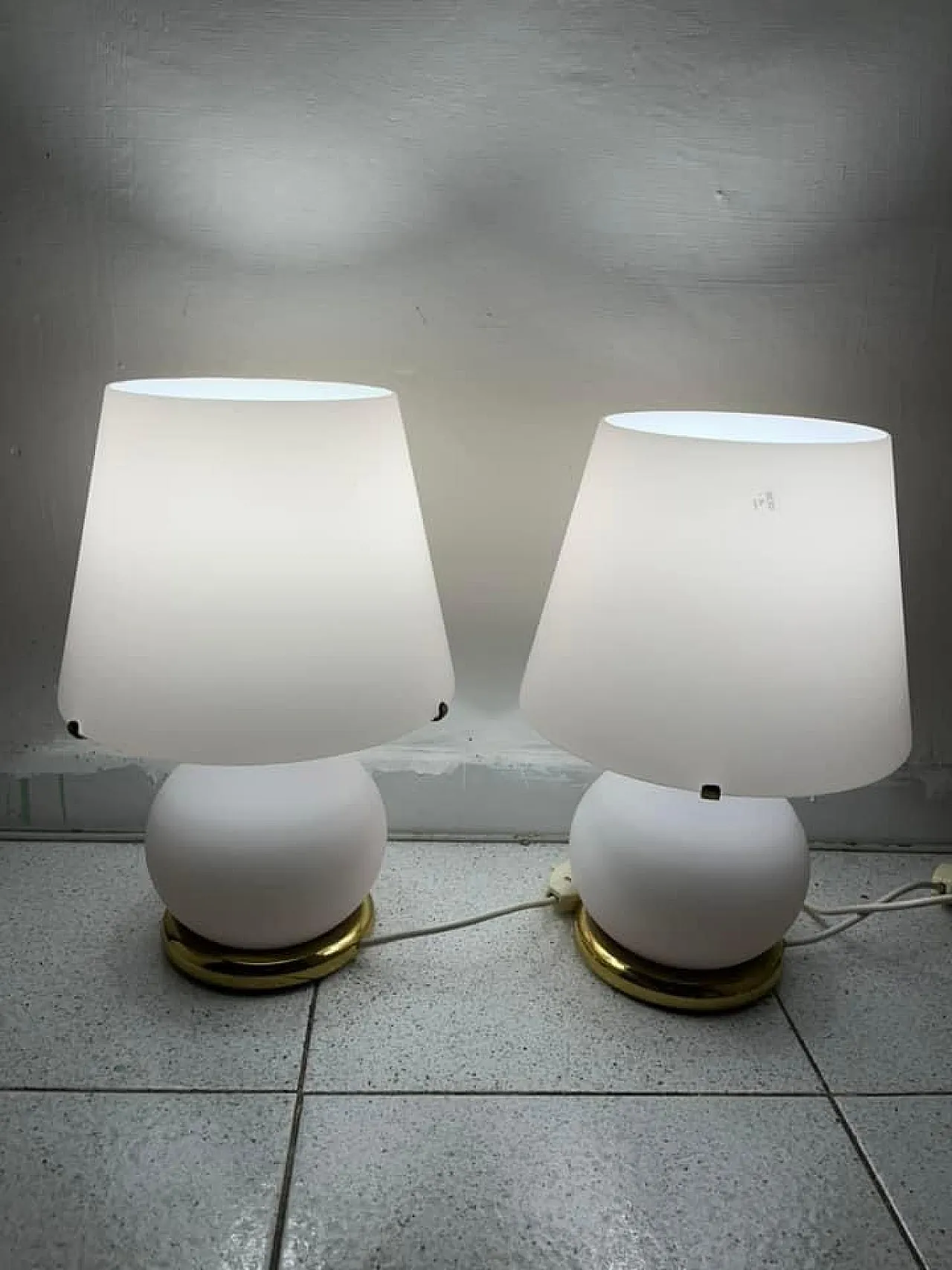 Pair of lamps 3