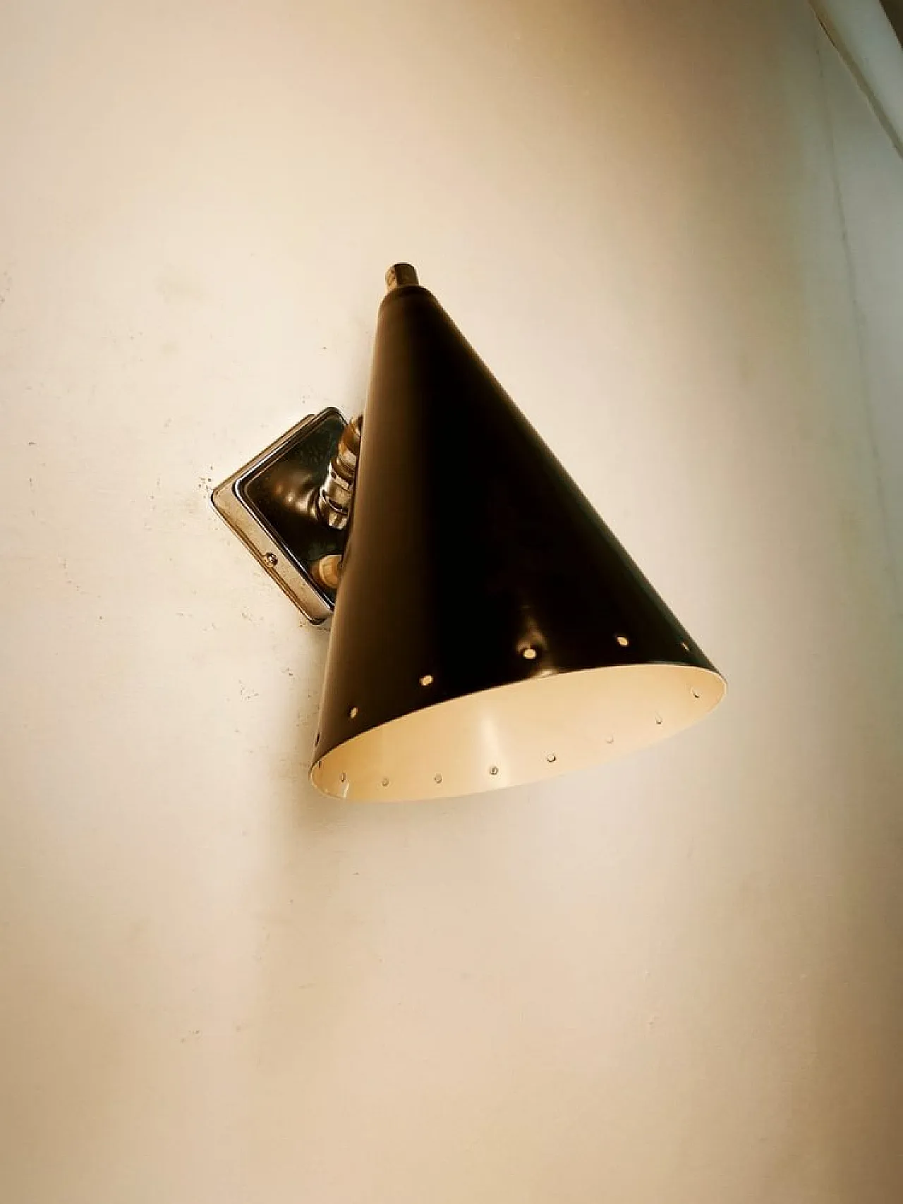 Wall light with adjustable joint and switch on base, 1960s 16