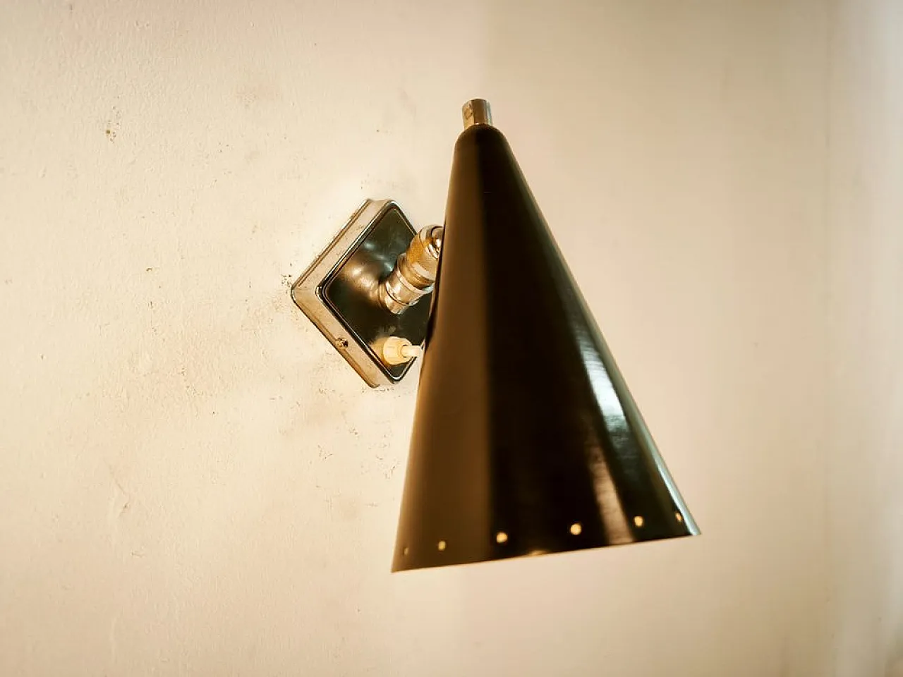 Wall light with adjustable joint and switch on base, 1960s 23