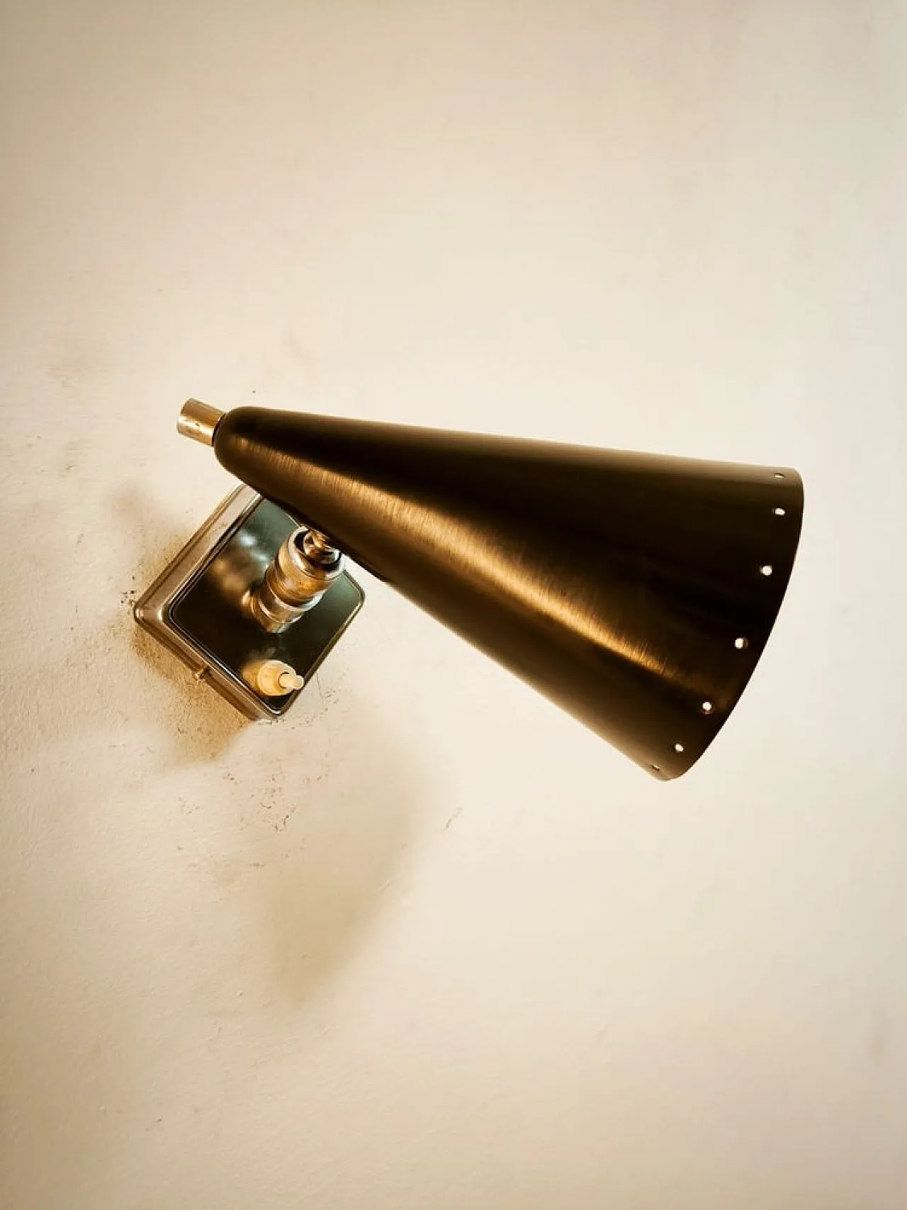 Wall light with adjustable joint and switch on base, 1960s 27