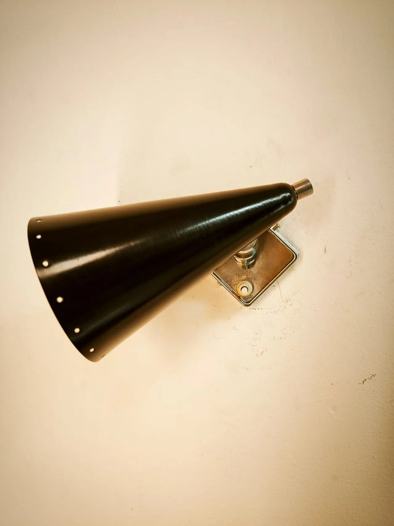 Wall light with adjustable joint and switch on base, 1960s 29