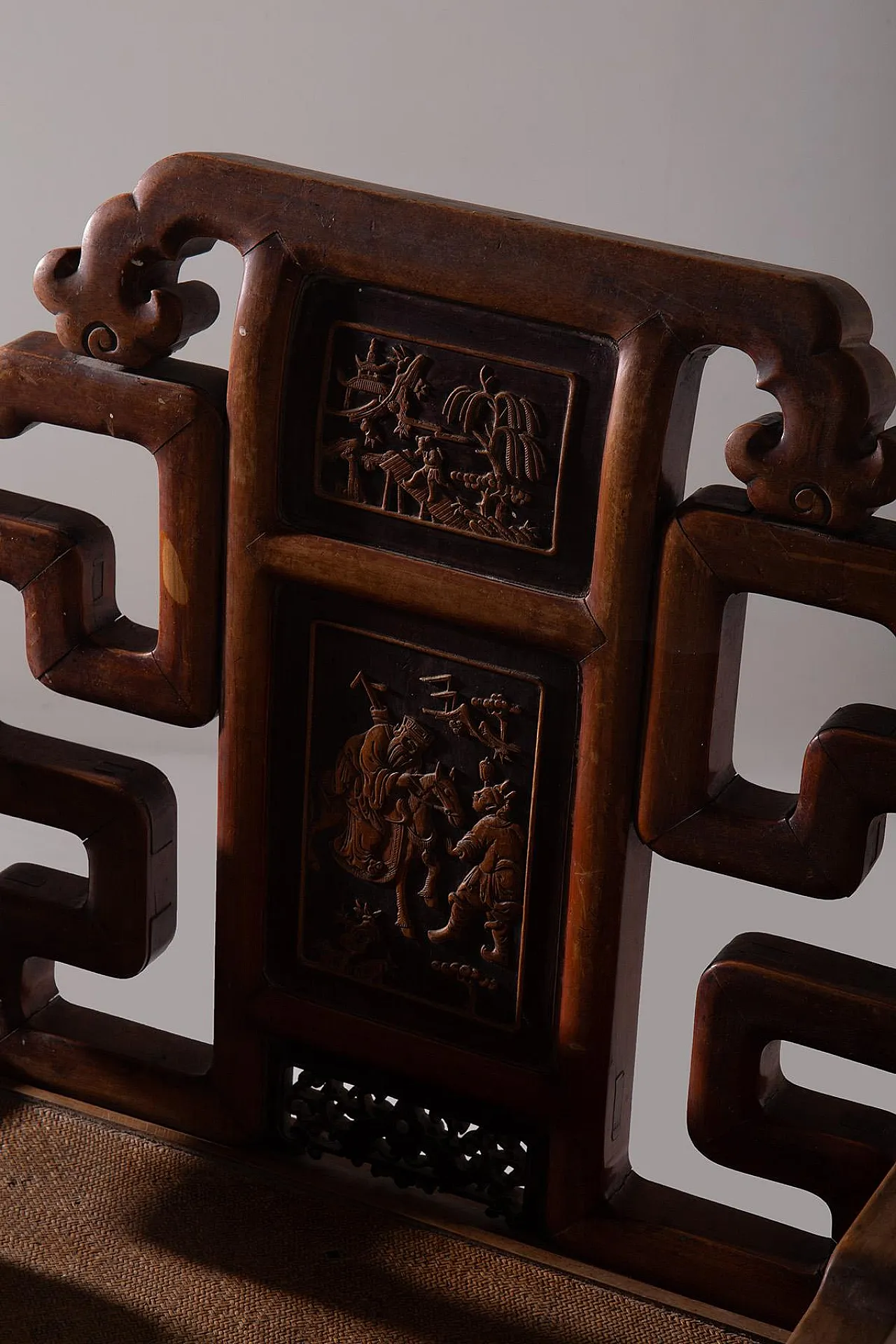 Chinese traditional Qing style wooden armchair, early 20th century 7