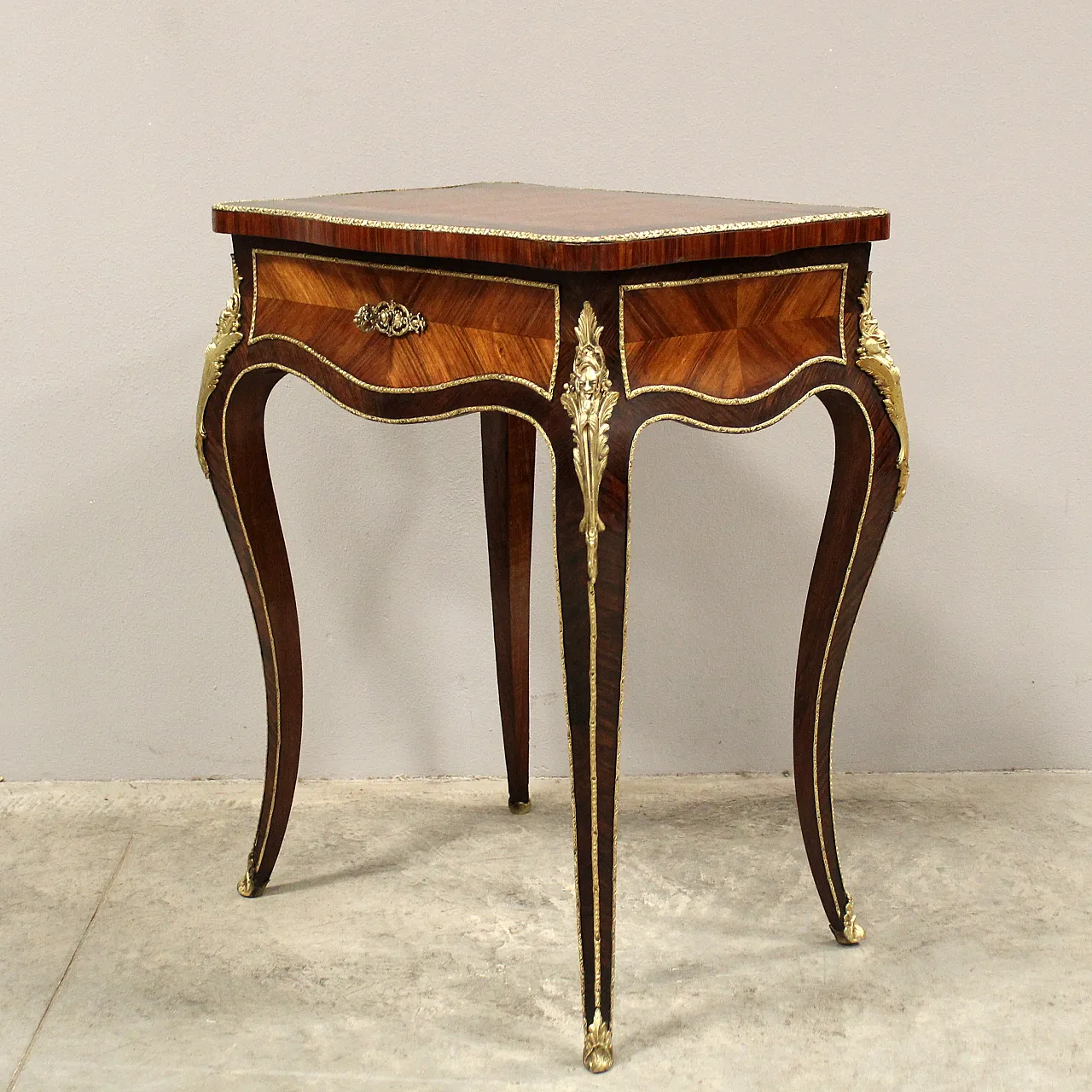 Napoleon III inlaid vanity table with gilded bronzes, 19th century 4