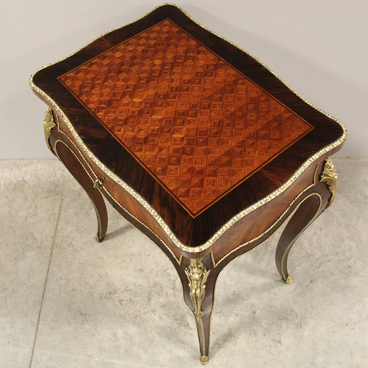 Napoleon III inlaid vanity table with gilded bronzes, 19th century 7