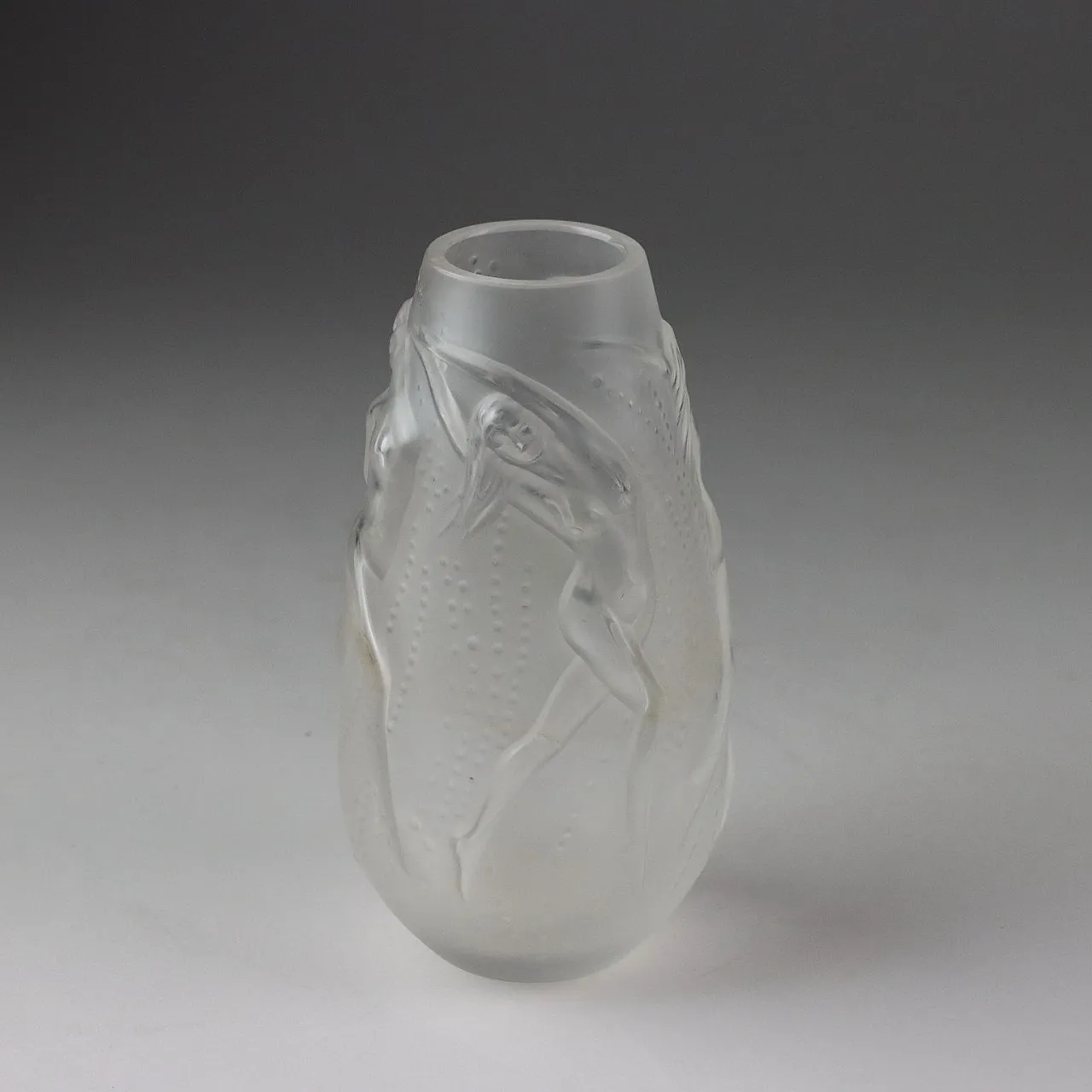 Lalique single-flower vase, Ninfe model, mid-19th century 4