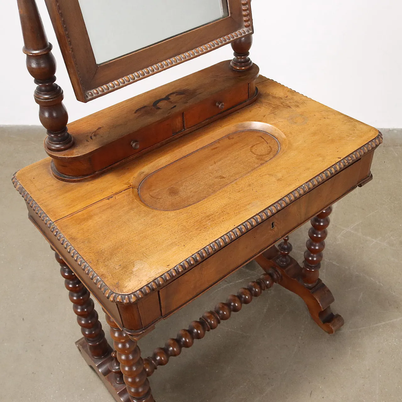 Louis Philippe Vanity Table in walnut with Drawers, 19th Century 7