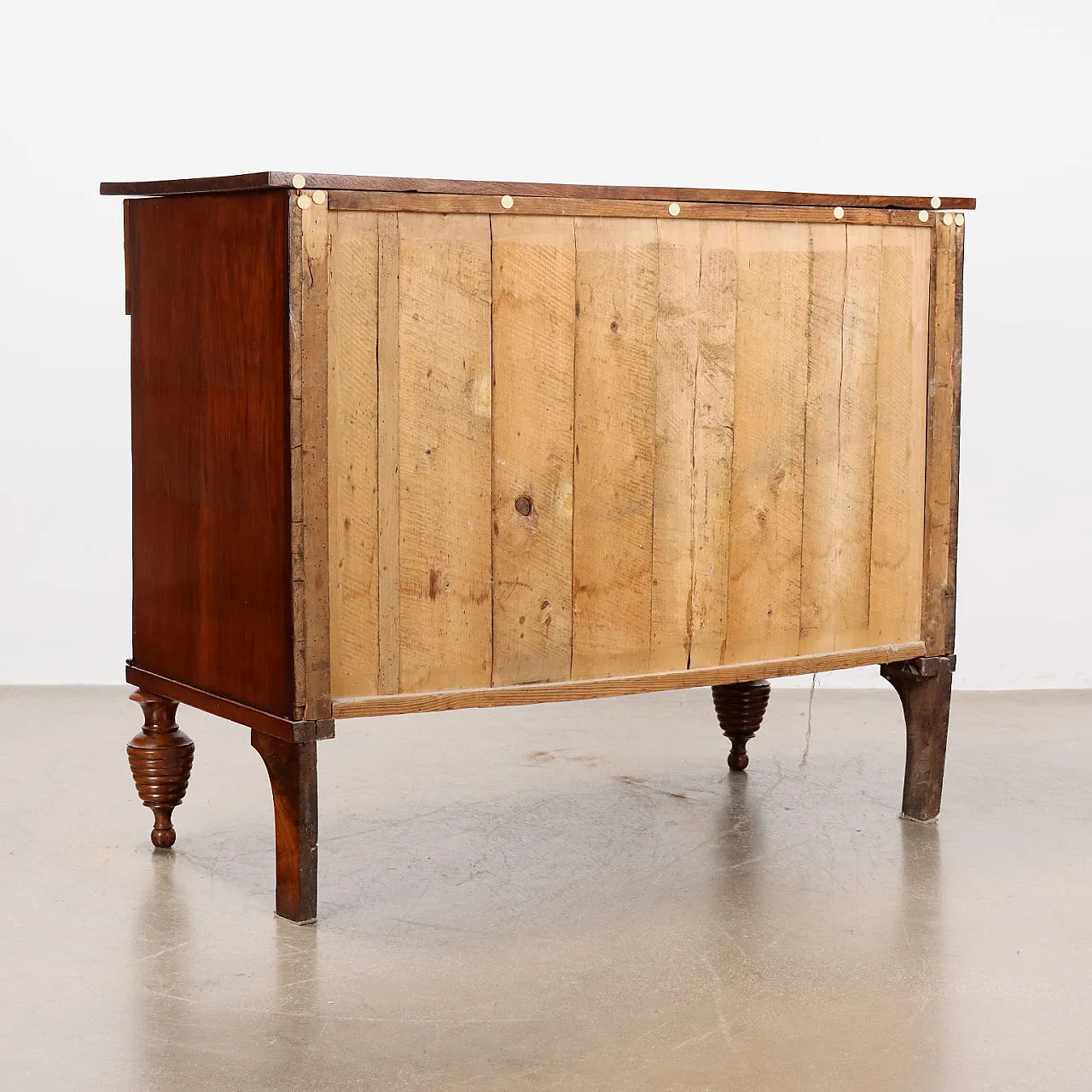 Walnut chest of drawers with three drawers, 19th century 10