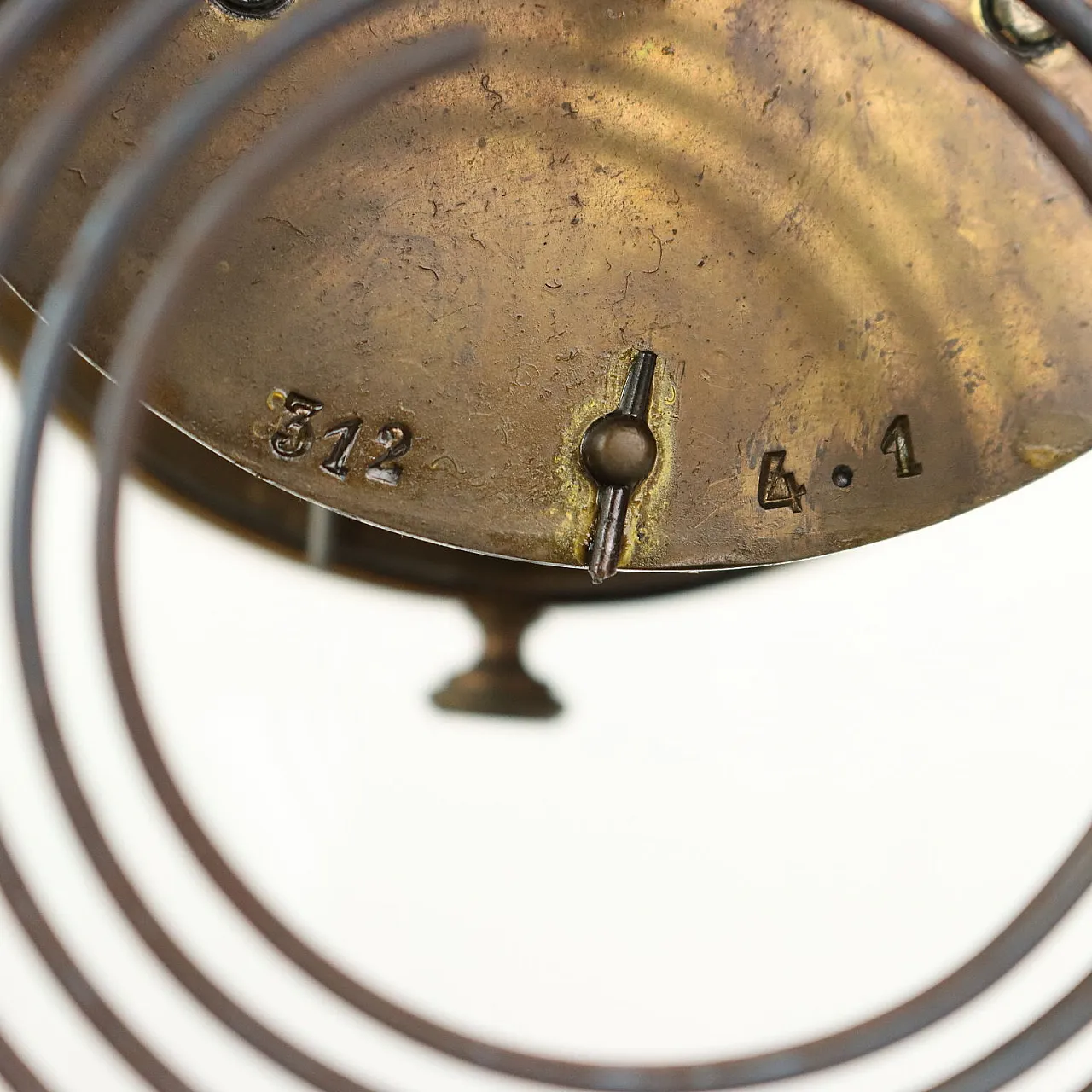 Bronze and glass table clock, 20th century 10