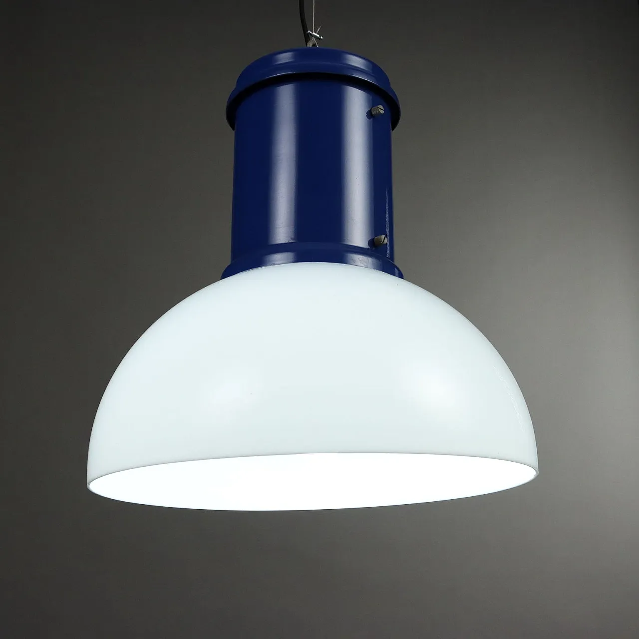 Lampadario in alluminio smaltato blu e metacrilato, anni '70 3