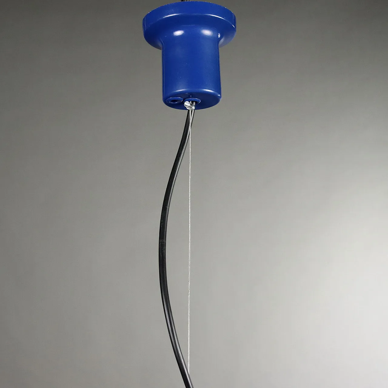 Lampadario in alluminio smaltato blu e metacrilato, anni '70 5