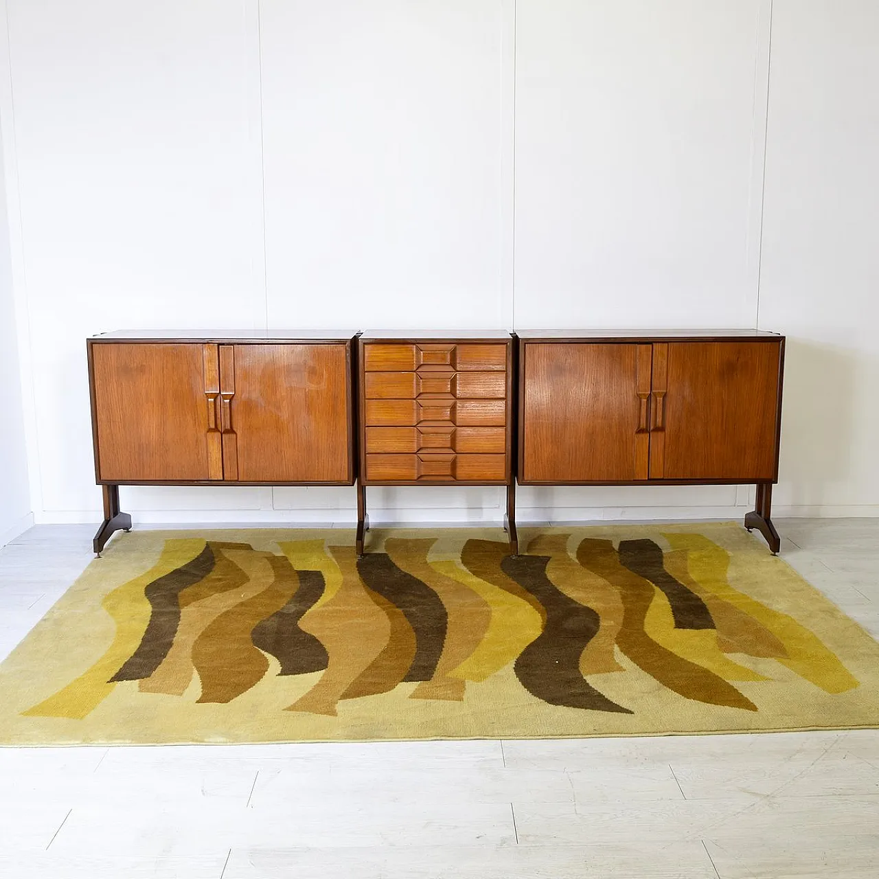 Teak sideboard with central drawers, 1960s 6