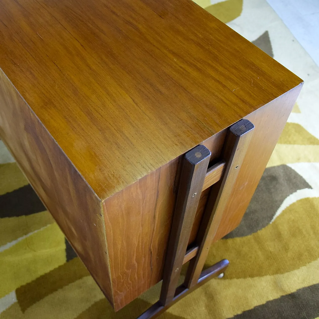 Teak sideboard with central drawers, 1960s 10