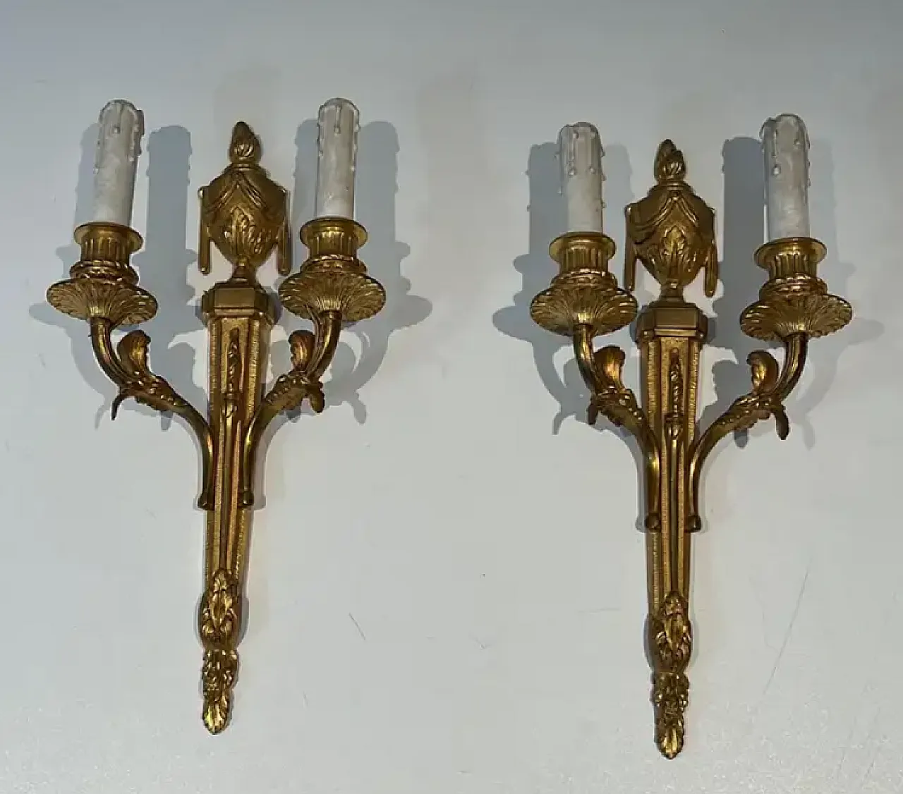 4 bronze wall lamps in Louis XVI style, 1940s 5