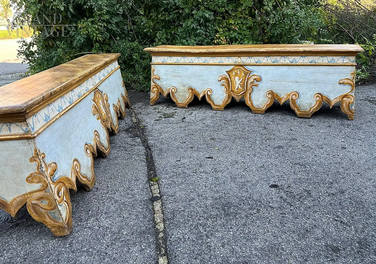 Pair of hand-painted Venetian Baroque benches, 18th century 2