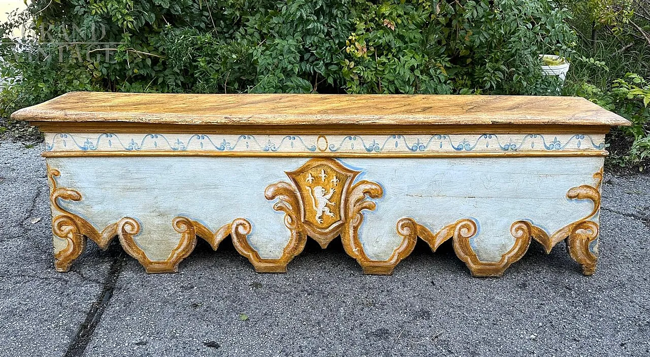 Pair of hand-painted Venetian Baroque benches, 18th century 4