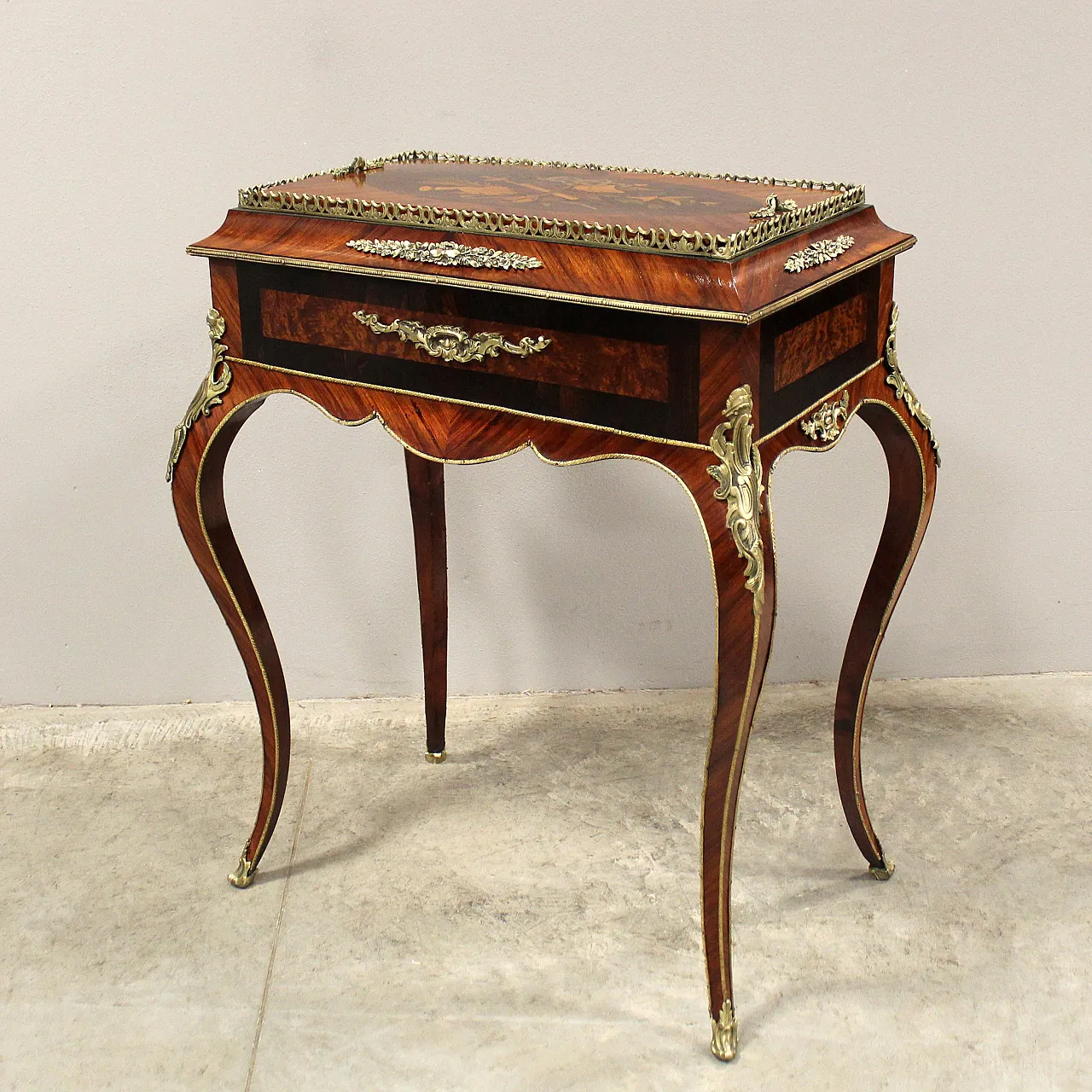 Jardiniere Napoleon III inlaid planter table, 19th century 1