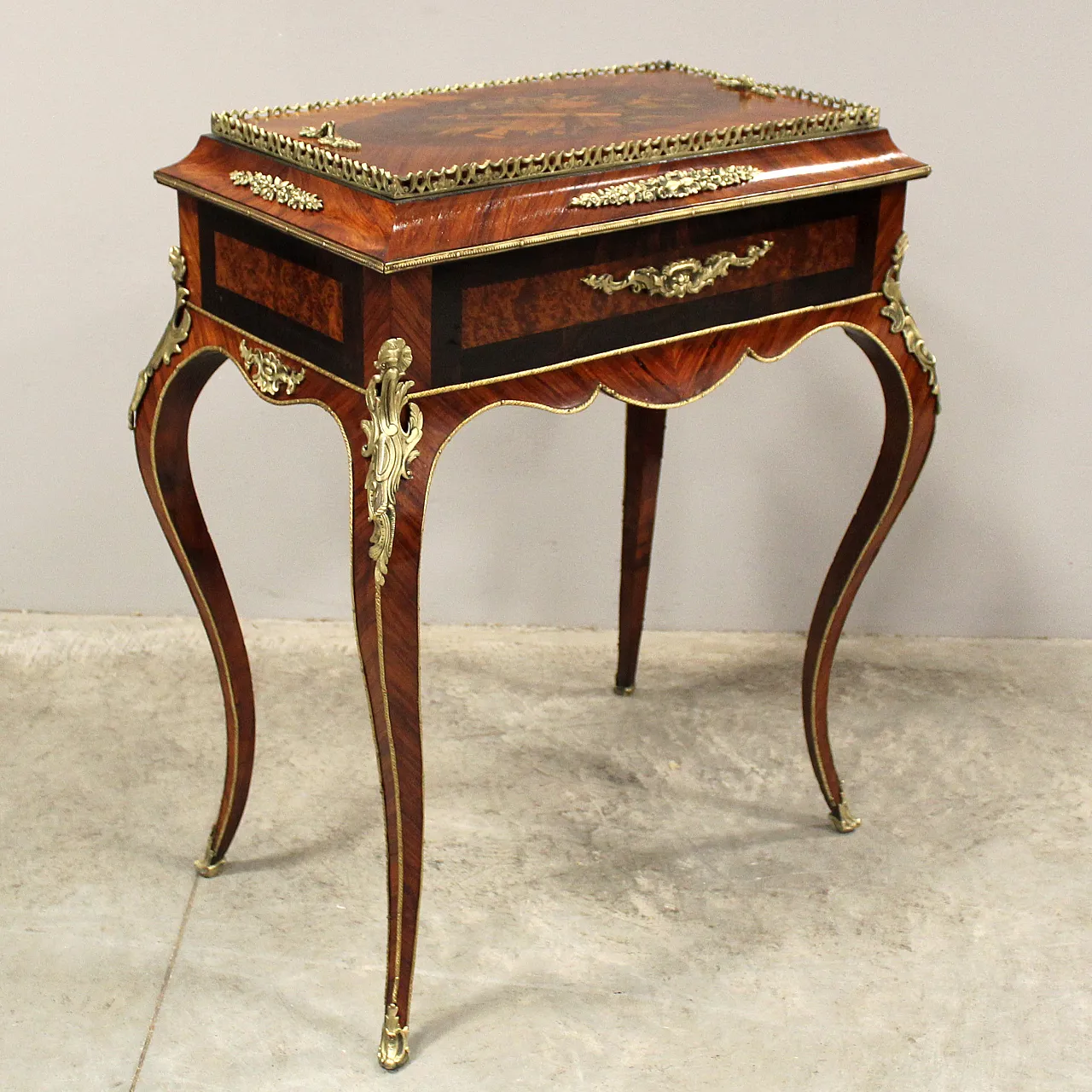 Jardiniere Napoleon III inlaid planter table, 19th century 2