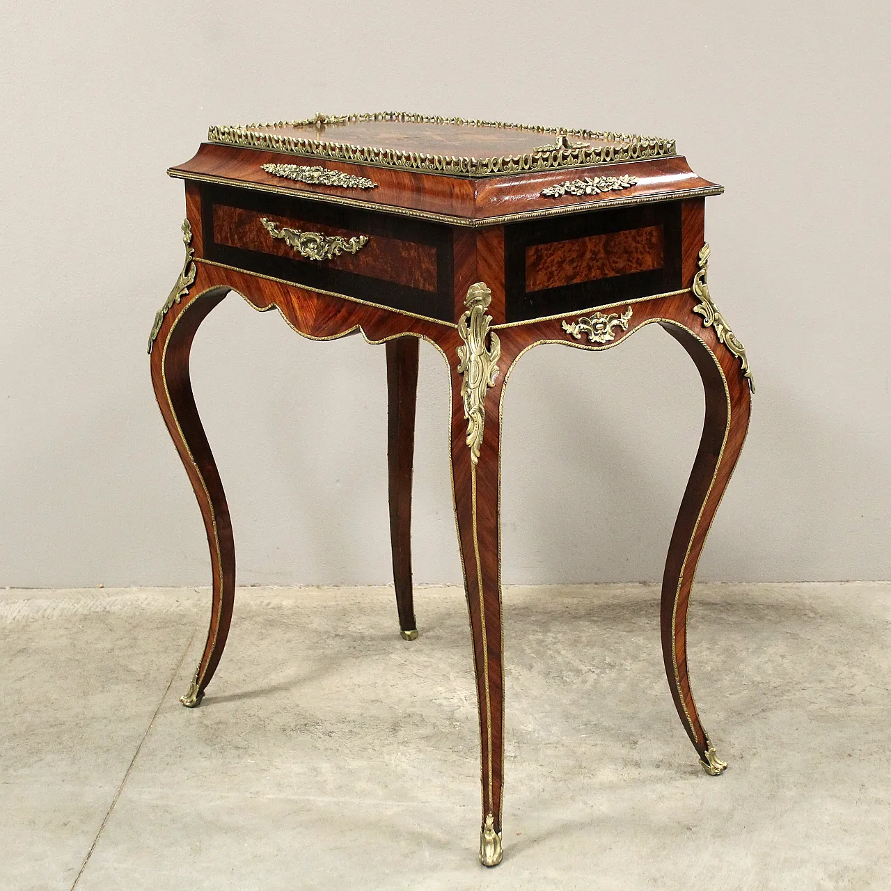 Jardiniere Napoleon III inlaid planter table, 19th century 4