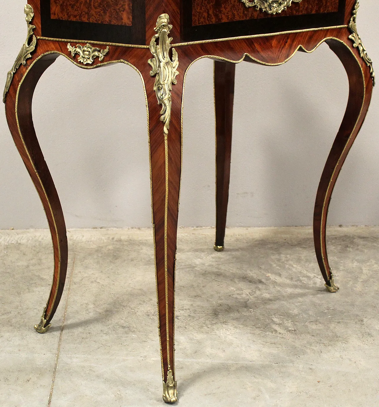 Jardiniere Napoleon III inlaid planter table, 19th century 5