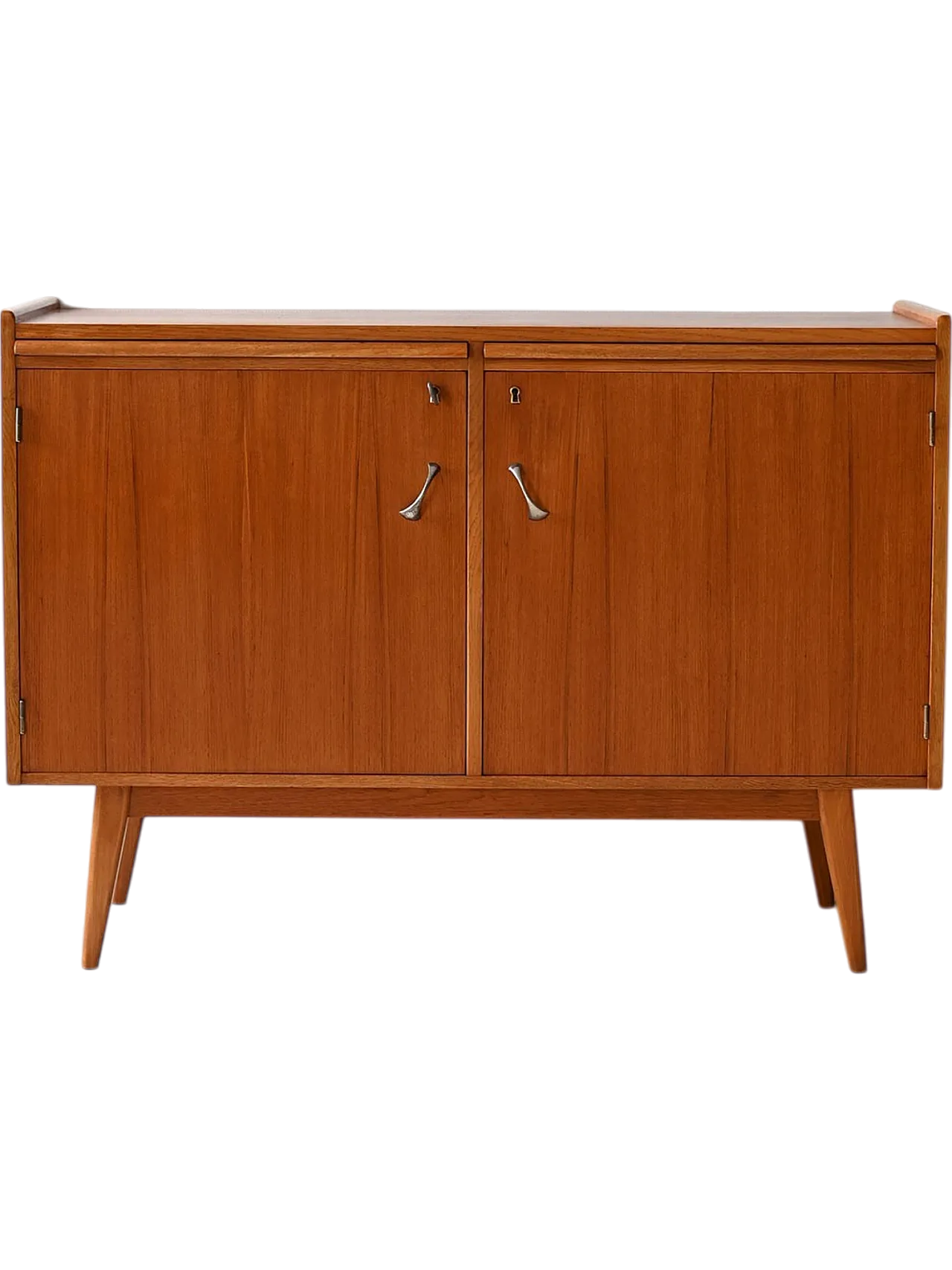 Scandinavian sideboard with removable shelves 13