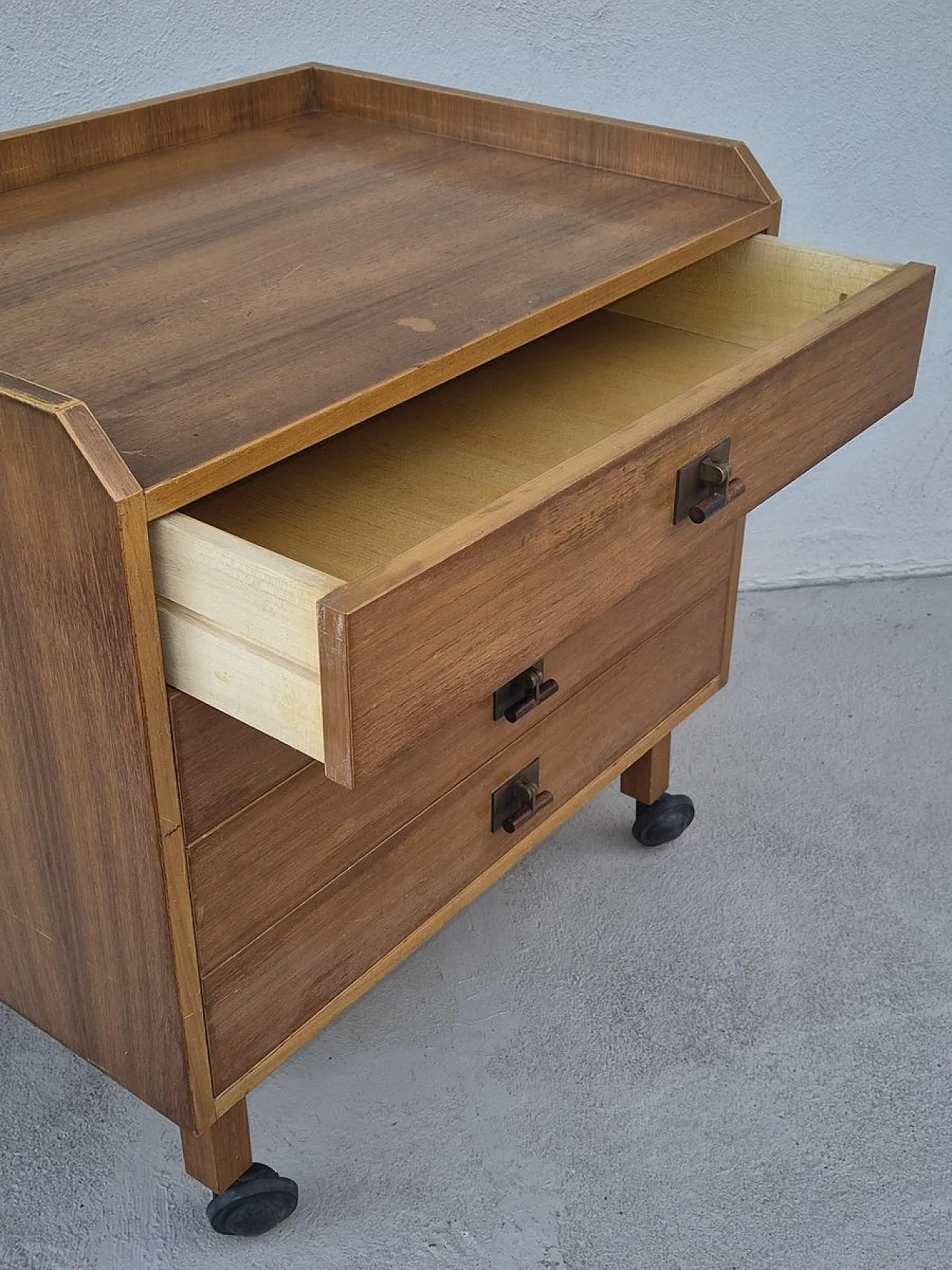 Franco Albini Bedside Table ith Wheels by Franco Albini for Poggi, 1960s 7