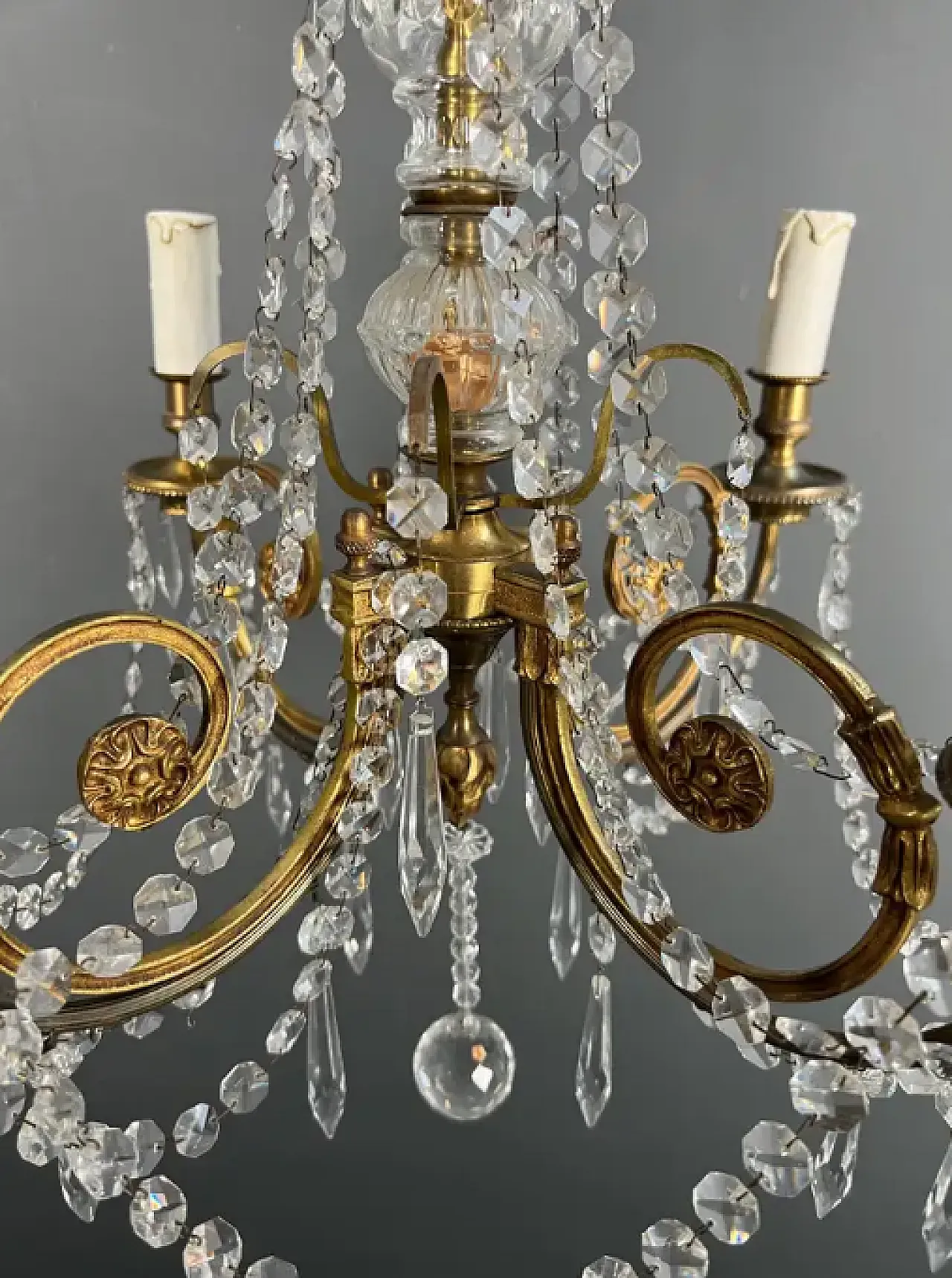 Louis XVI crystal and bronze chandelier, early 20th century 8