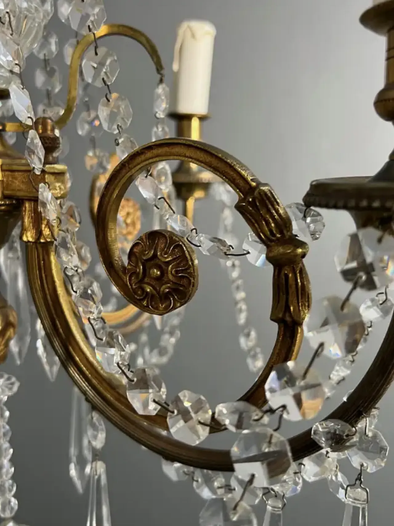 Louis XVI crystal and bronze chandelier, early 20th century 14