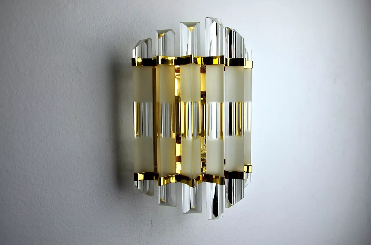 Triedri wall lamp, 1970s 3