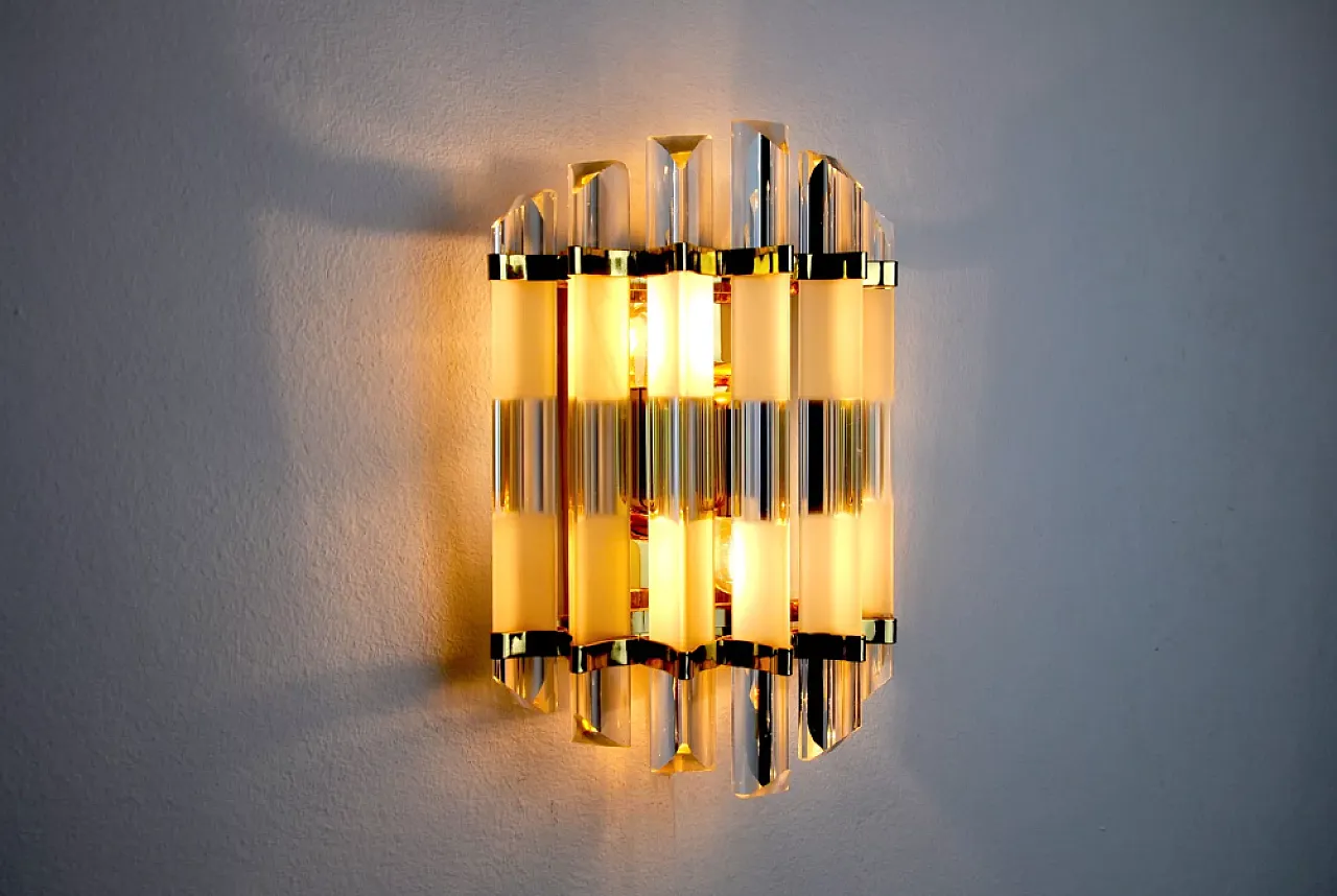 Triedri wall lamp, 1970s 5