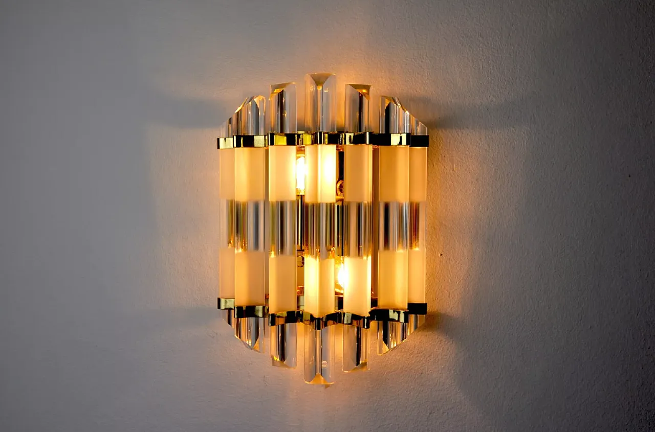 Triedri wall lamp, 1970s 7