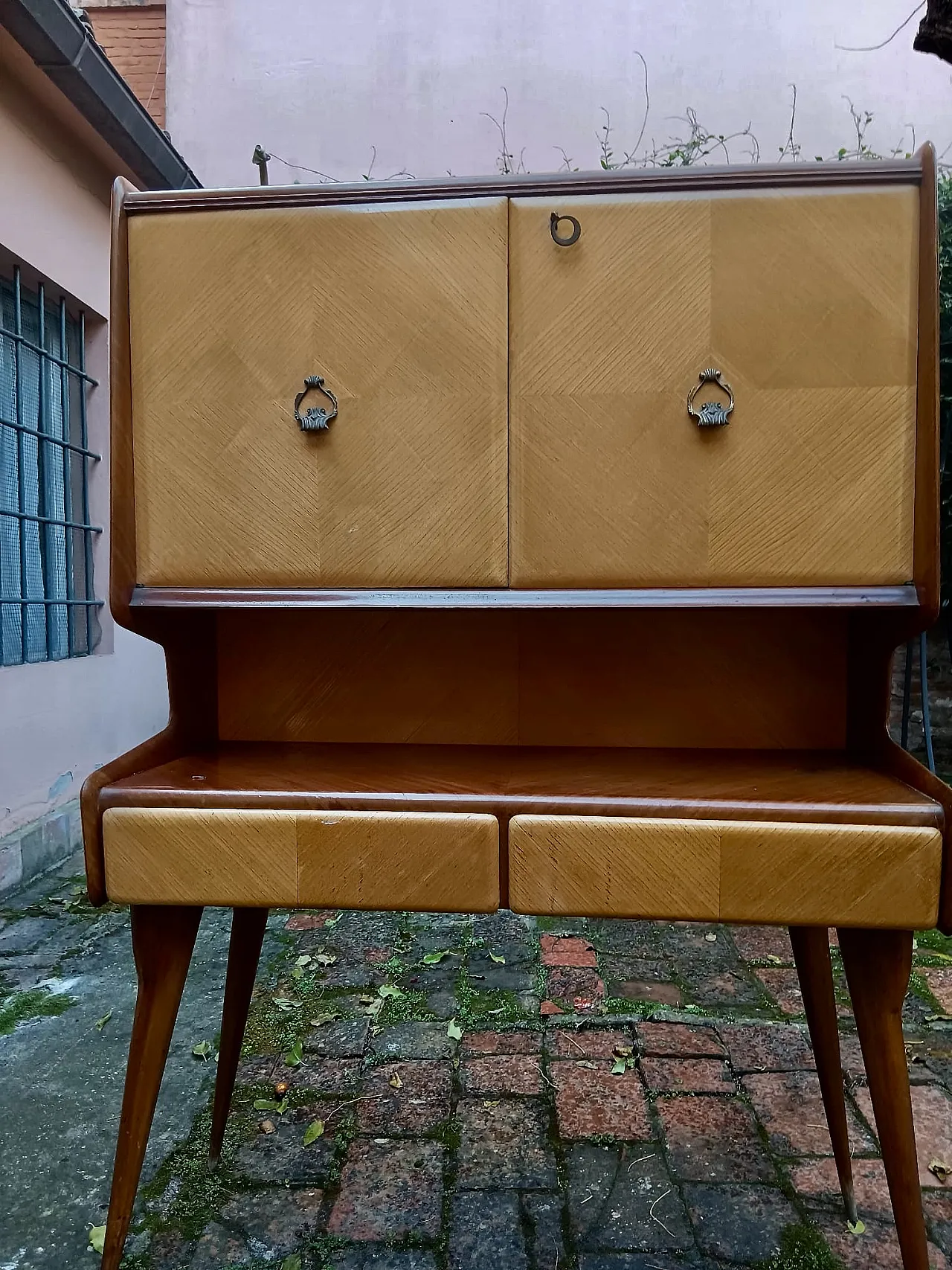 Bar cabinet, 1950 3