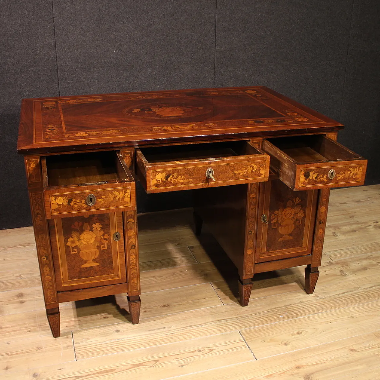 Louis XVI style center desk with flower inlaid wood, 1920s 10