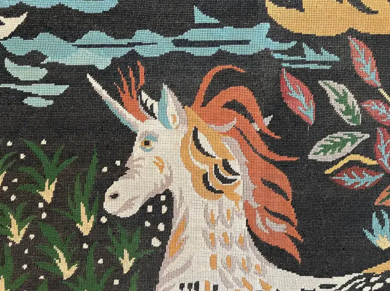 Large tapestry representing a unicorn signed MO, 1950s 7