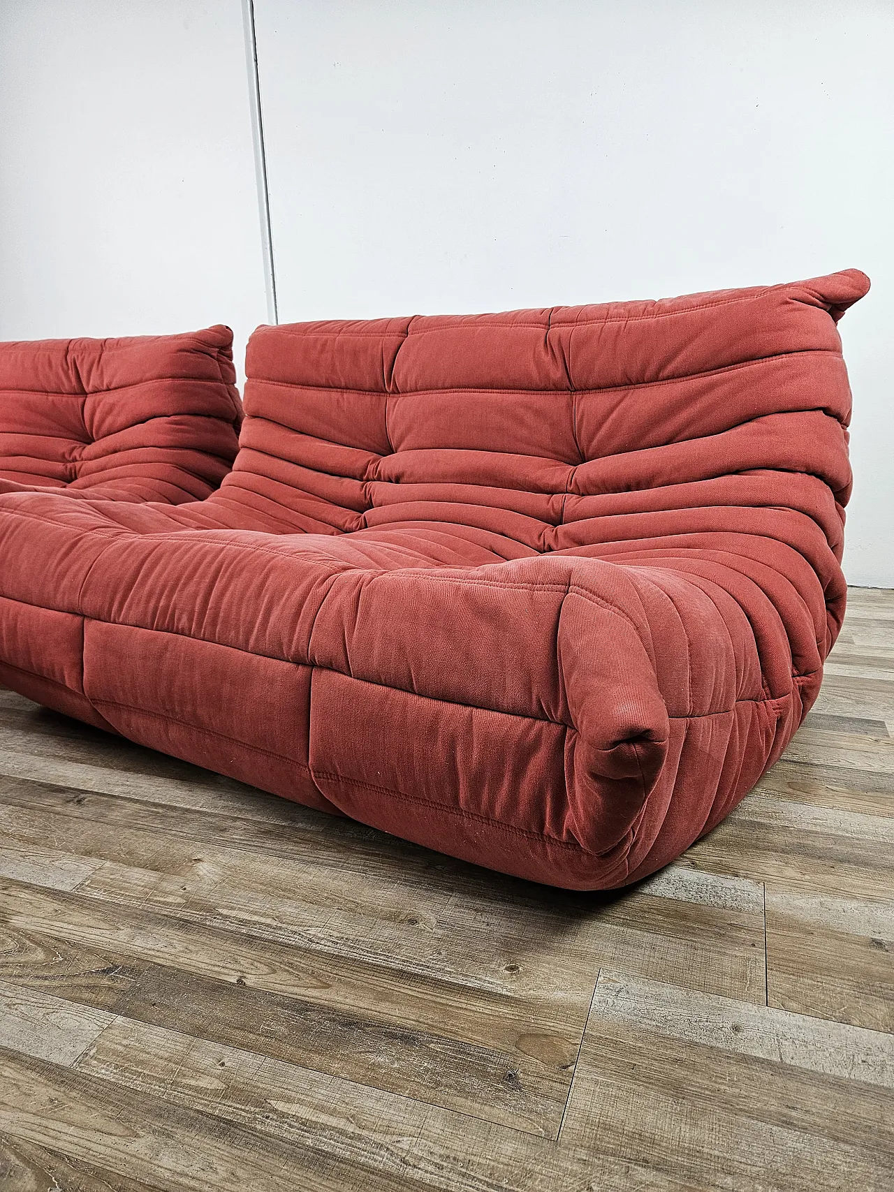 Divano angolare Togo di M. Ducaroy per Ligne Roset rosso, anni '70 10