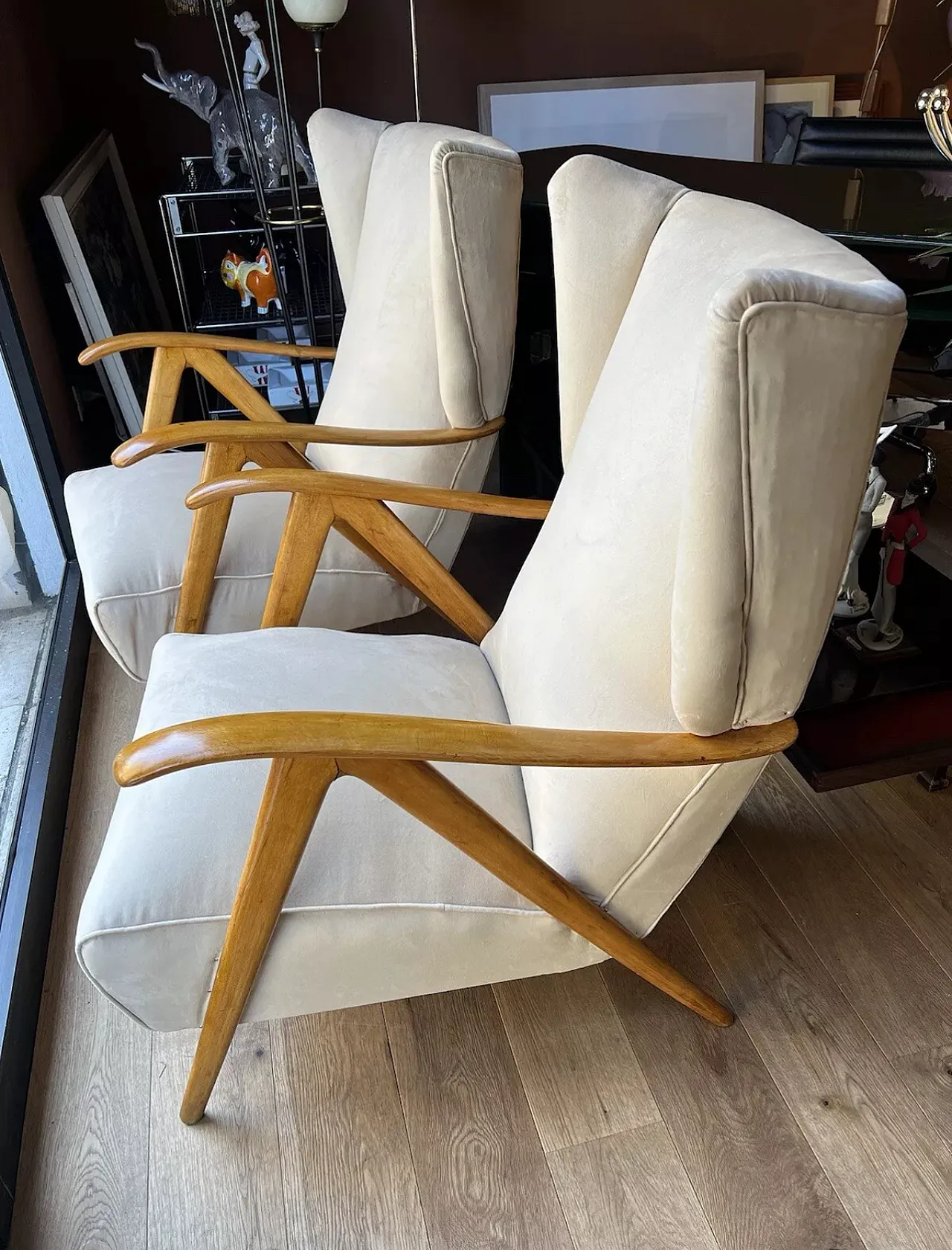 Pair of Modernist Bergere armchairs in beige velvet, 1950s 2