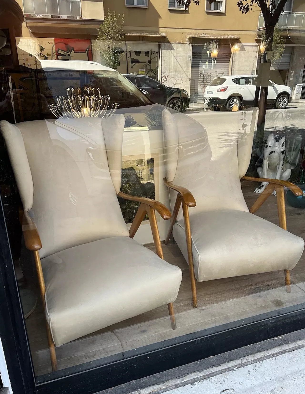 Pair of Modernist Bergere armchairs in beige velvet, 1950s 5