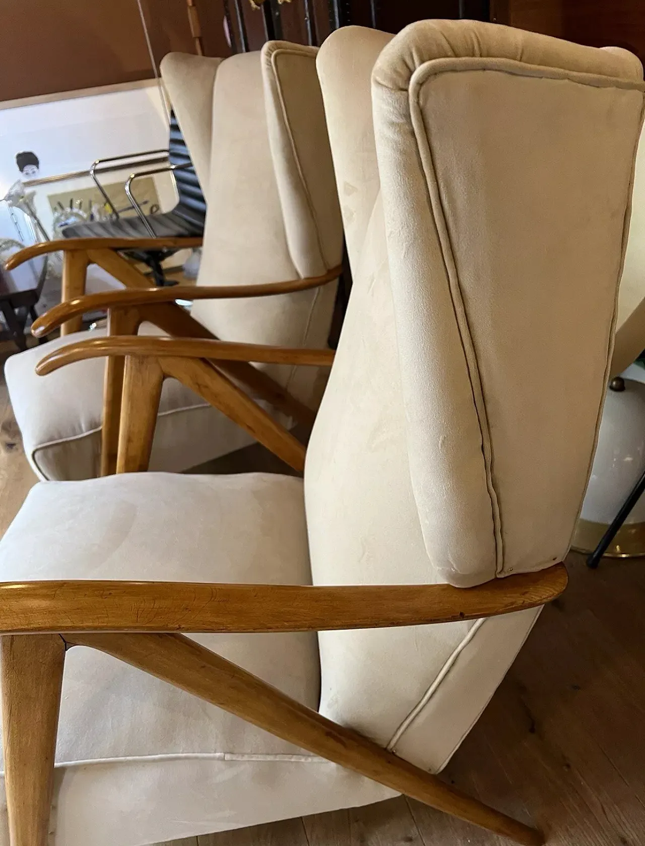 Pair of Modernist Bergere armchairs in beige velvet, 1950s 6