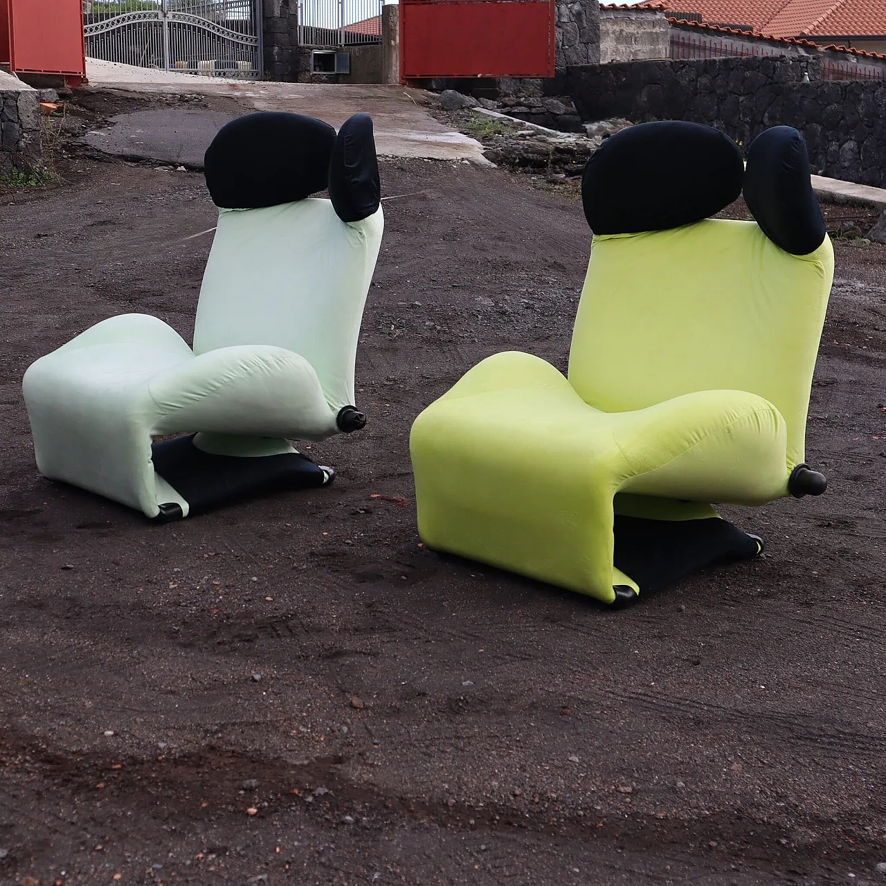 Poltrone Wink by Cassina, Design Toshiyuki Kita, Anni '80 2