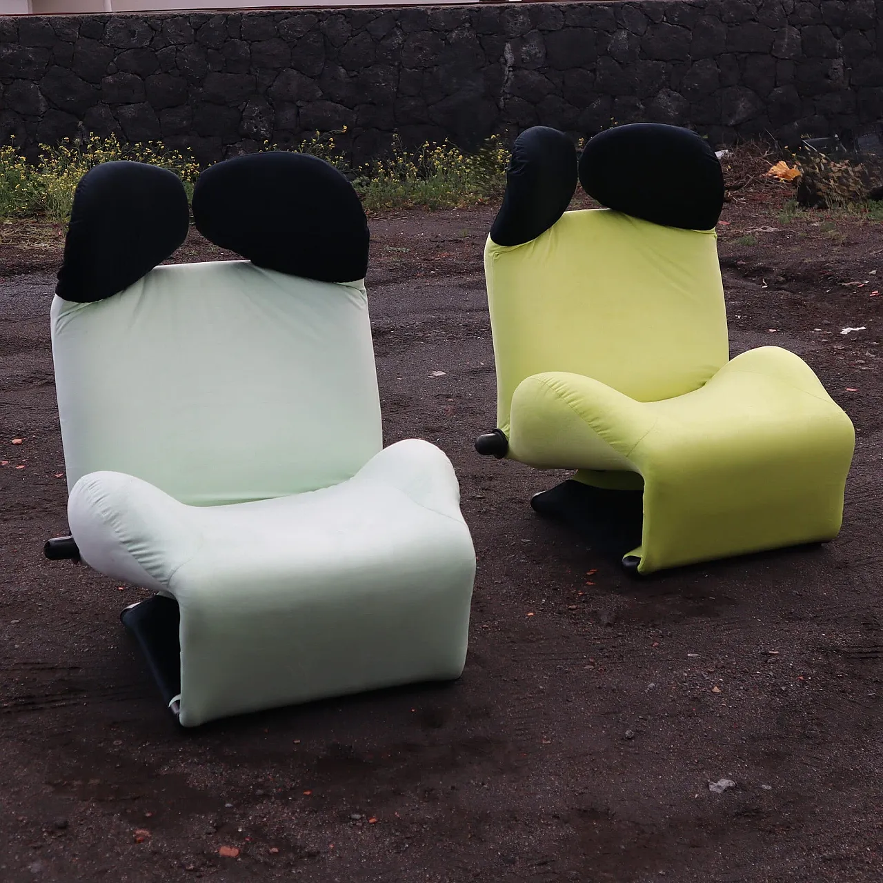 Poltrone Wink by Cassina, Design Toshiyuki Kita, Anni '80 3