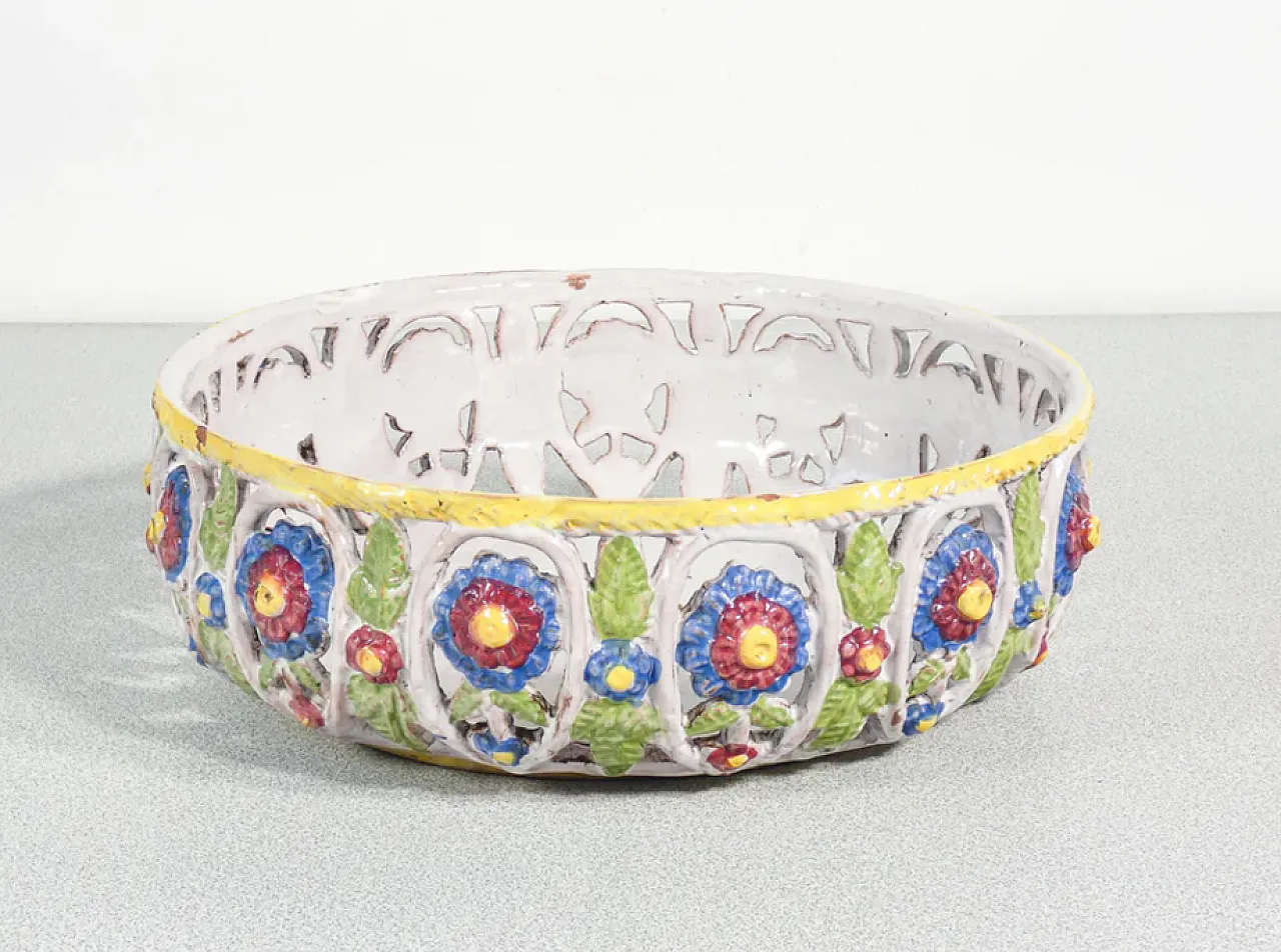 Hand-painted and enamelled majolica basket, 19th century 1