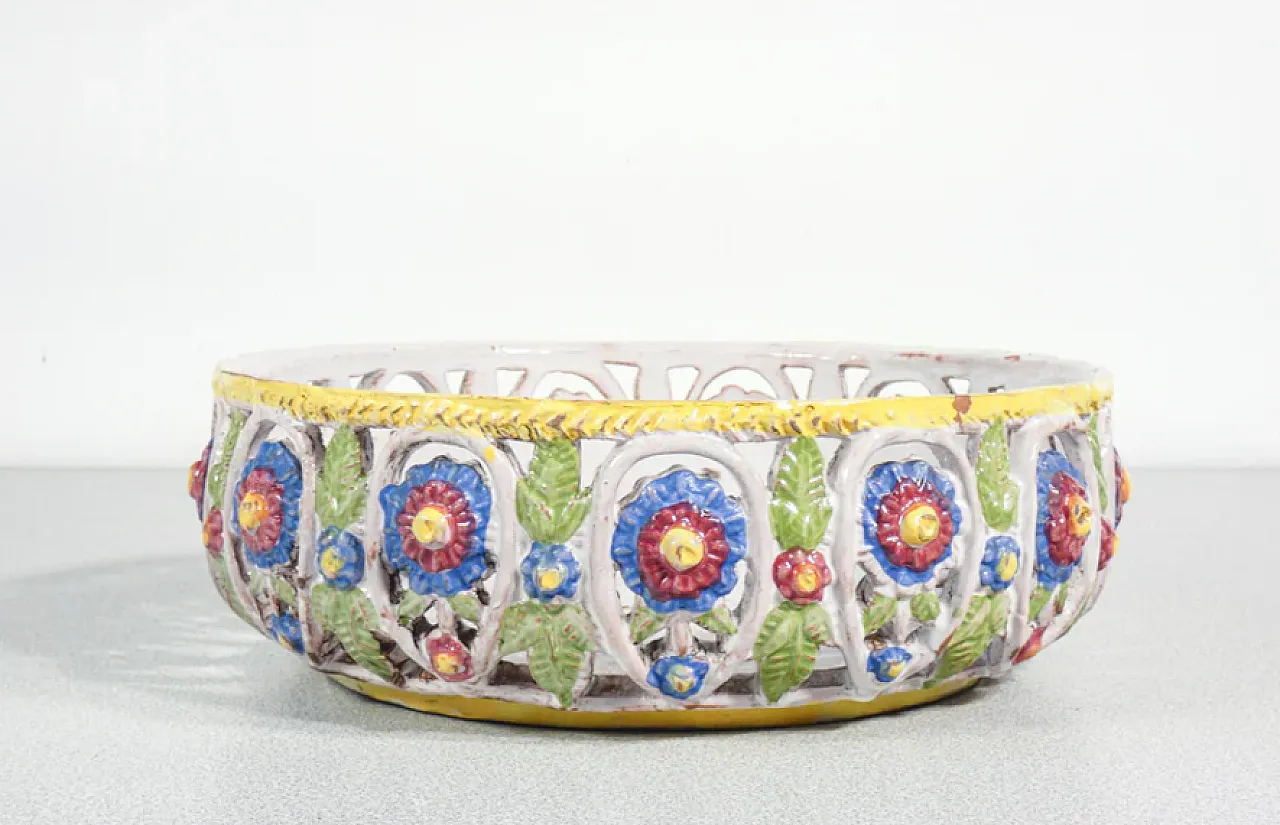 Hand-painted and enamelled majolica basket, 19th century 2