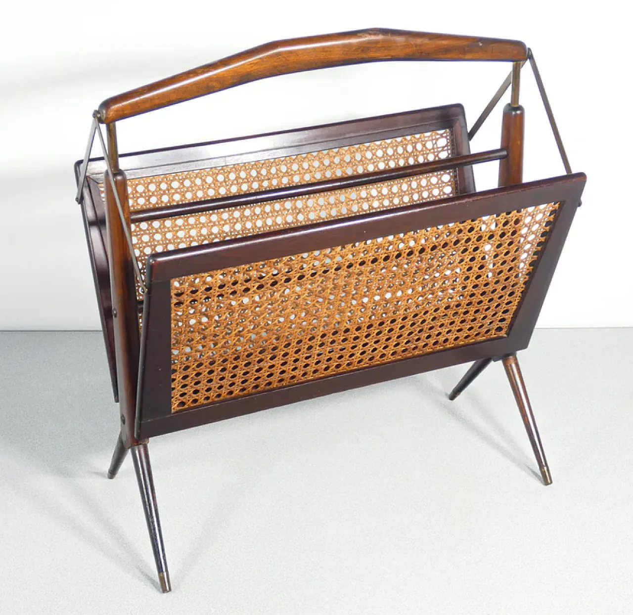 Magazine rack in beech, brass and Vienna straw, 1950s 4