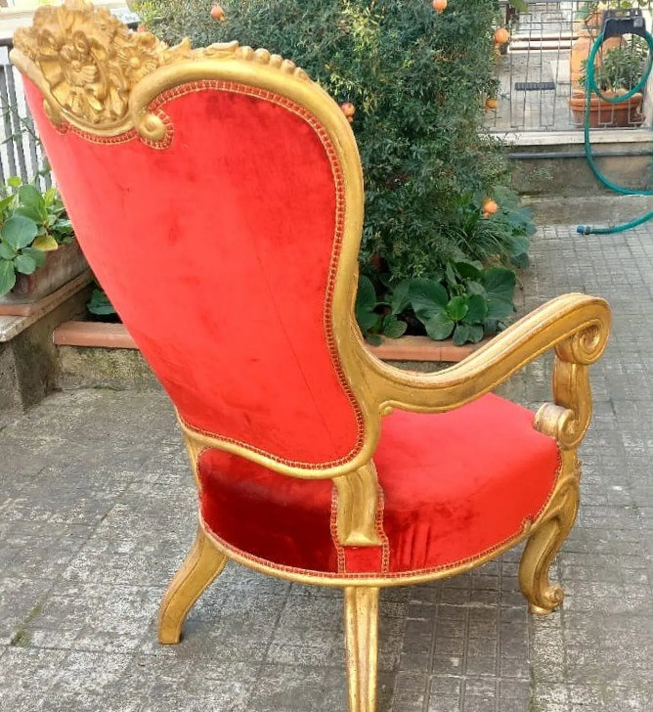 Wooden armchair carved and gilded with pure gold leaf, 19th century 3