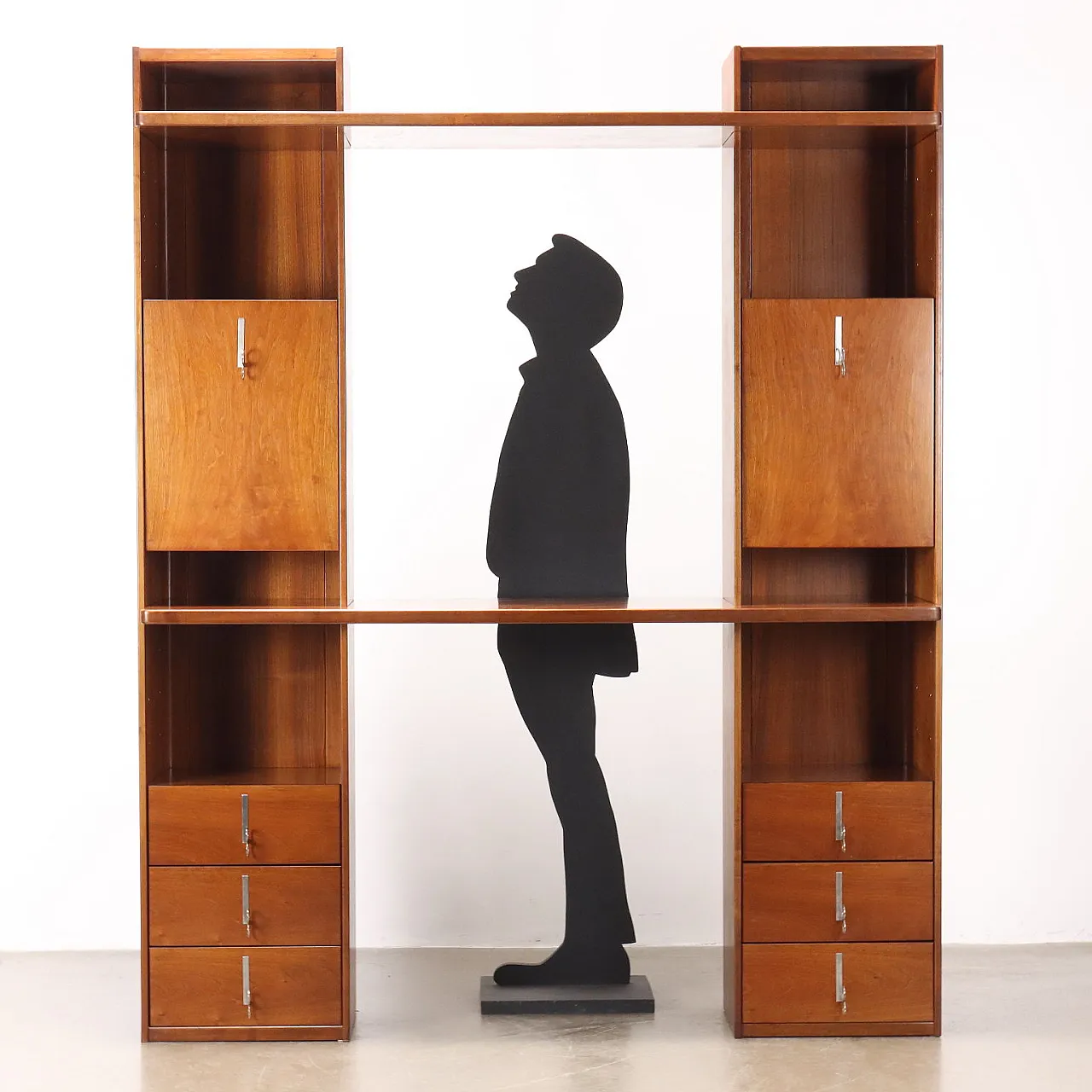 Saporiti modular Cabinet by Vittorio Introini in walnut veneer, 1970s 2