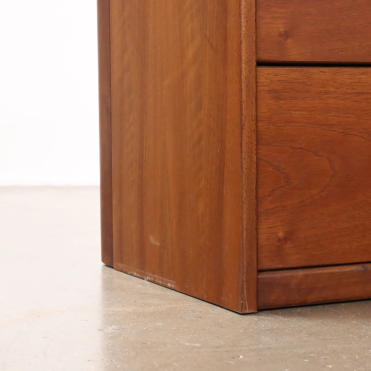 Saporiti modular Cabinet by Vittorio Introini in walnut veneer, 1970s 8