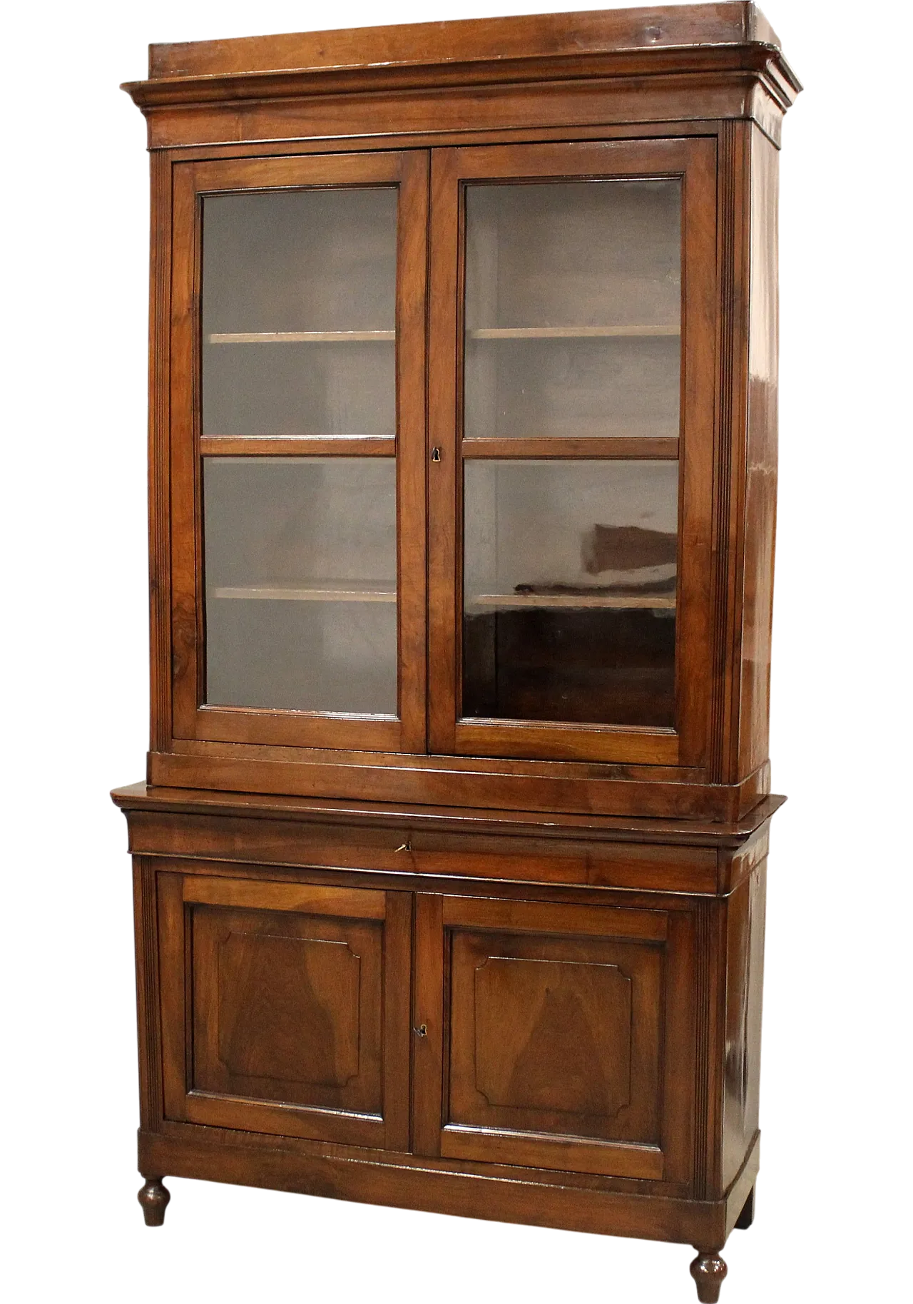 Louis Philippe display cabinet in Italian walnut, 19th century 13