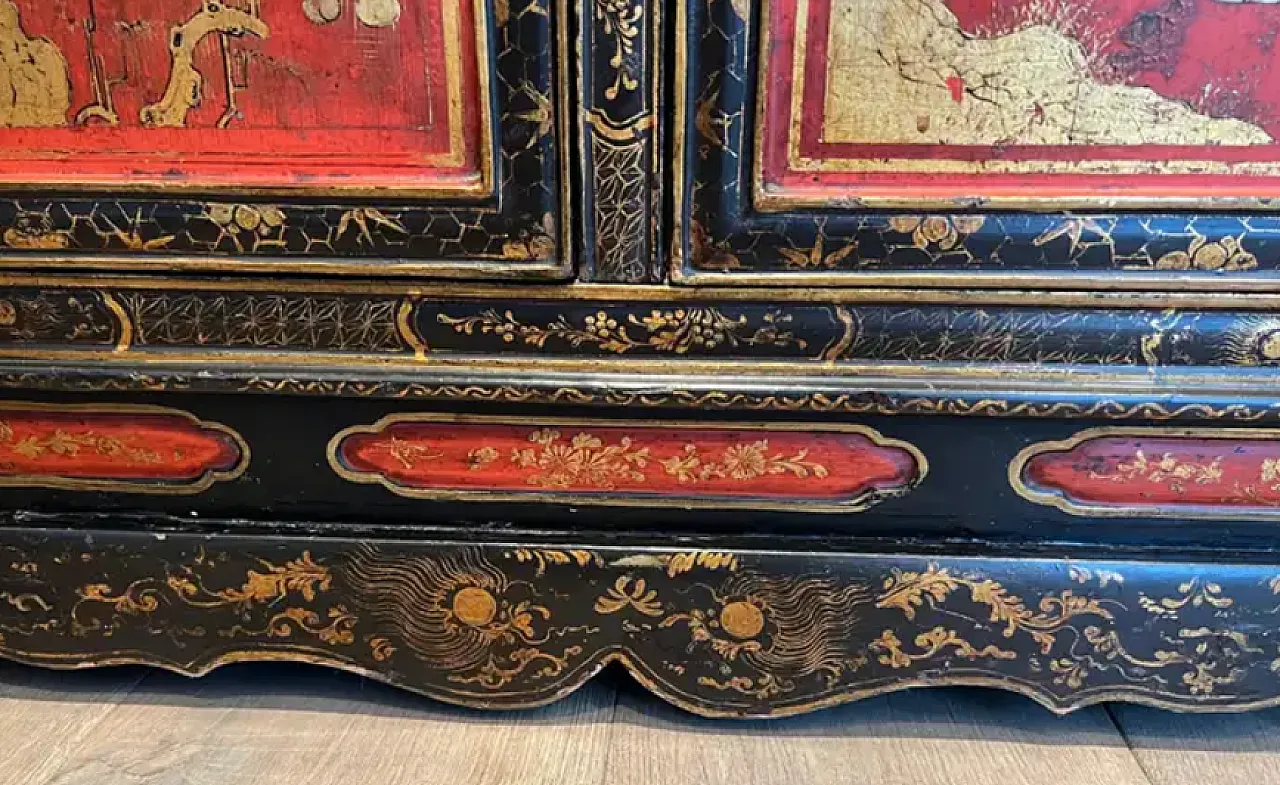 Lacquered wooden cabinet with Chinese details, 1940s 8