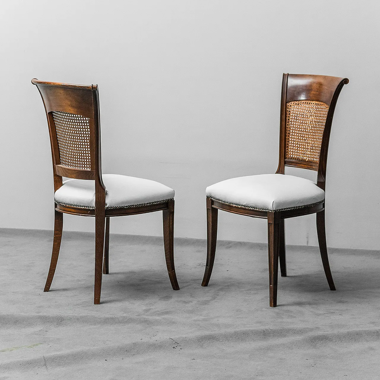 4 chairs in eco-leather, wood and Vienna straw, 1950s 5